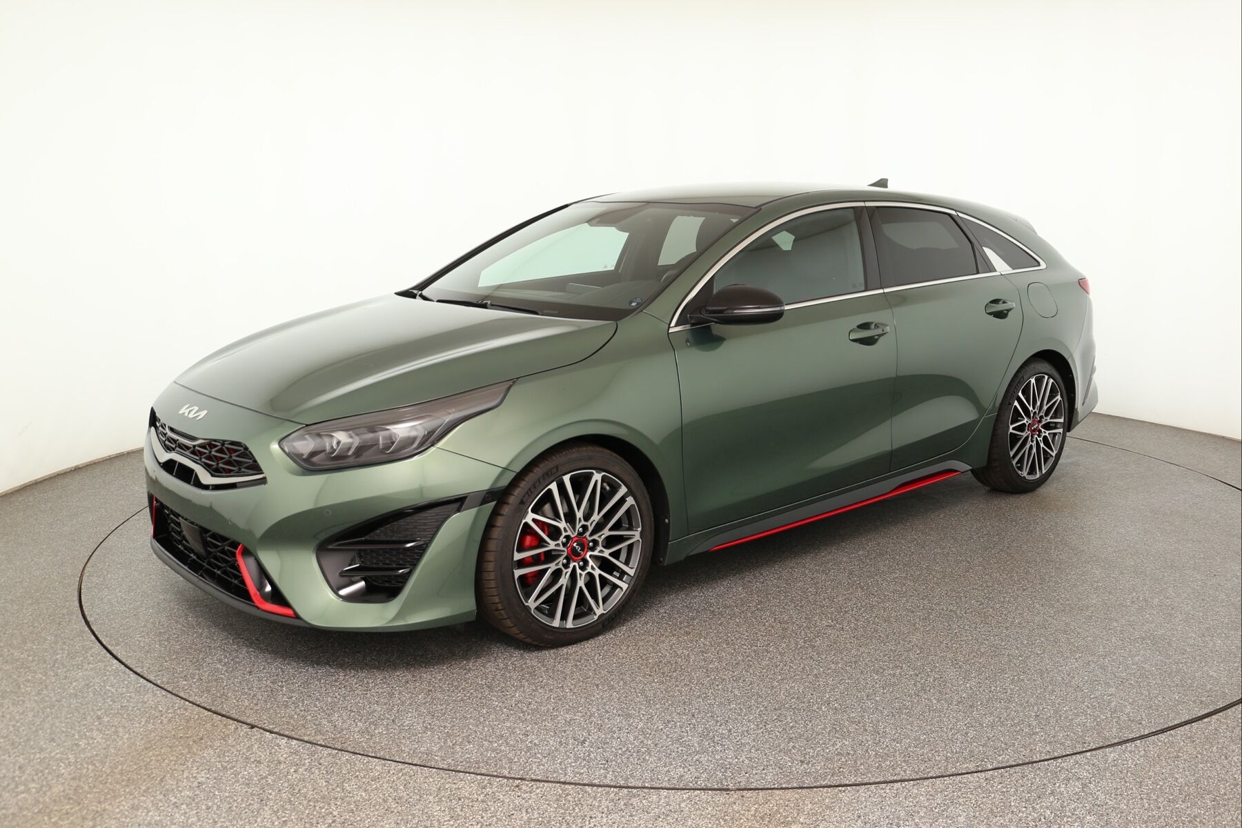 Vehicle image 0