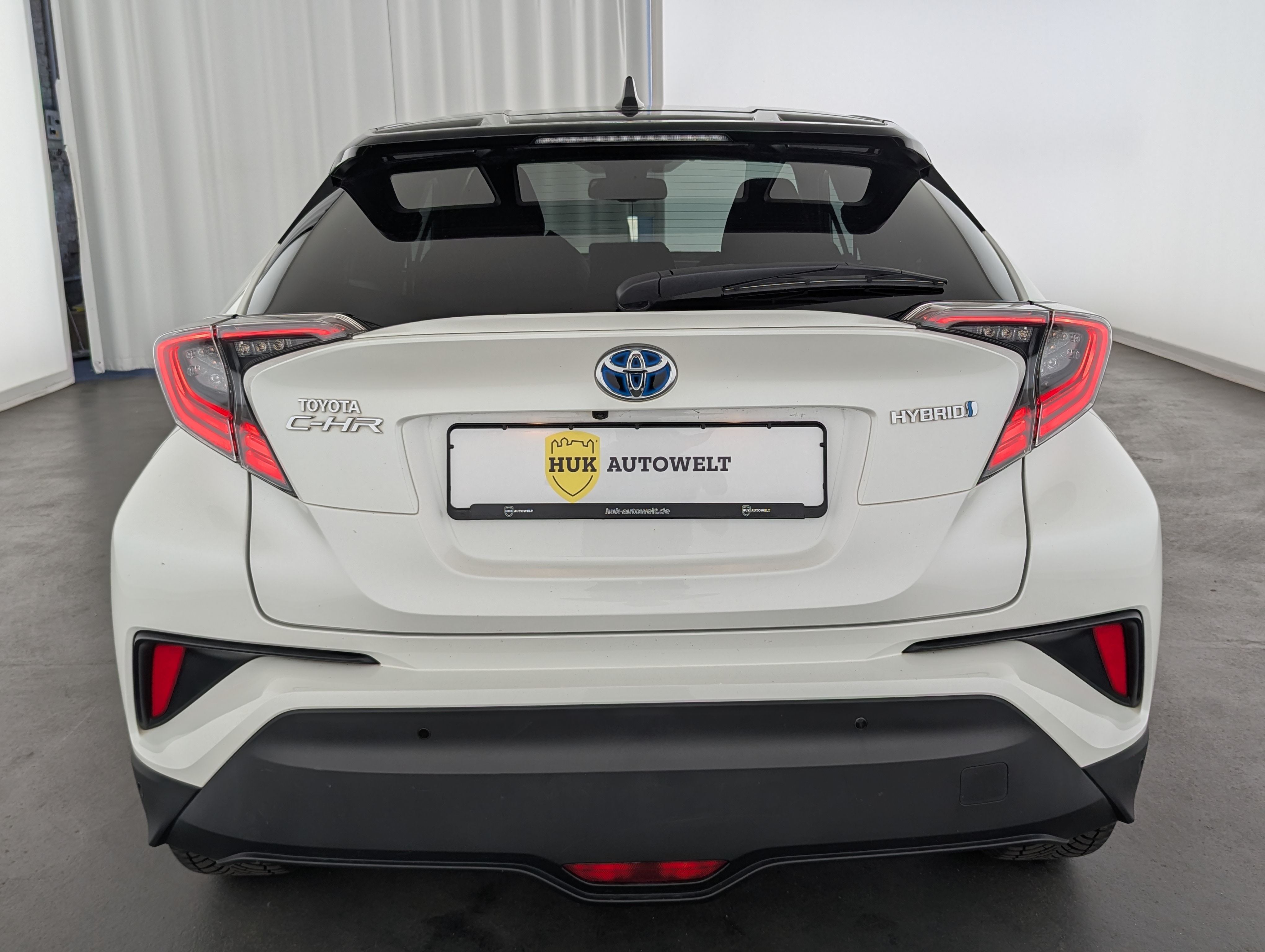 Vehicle image 7