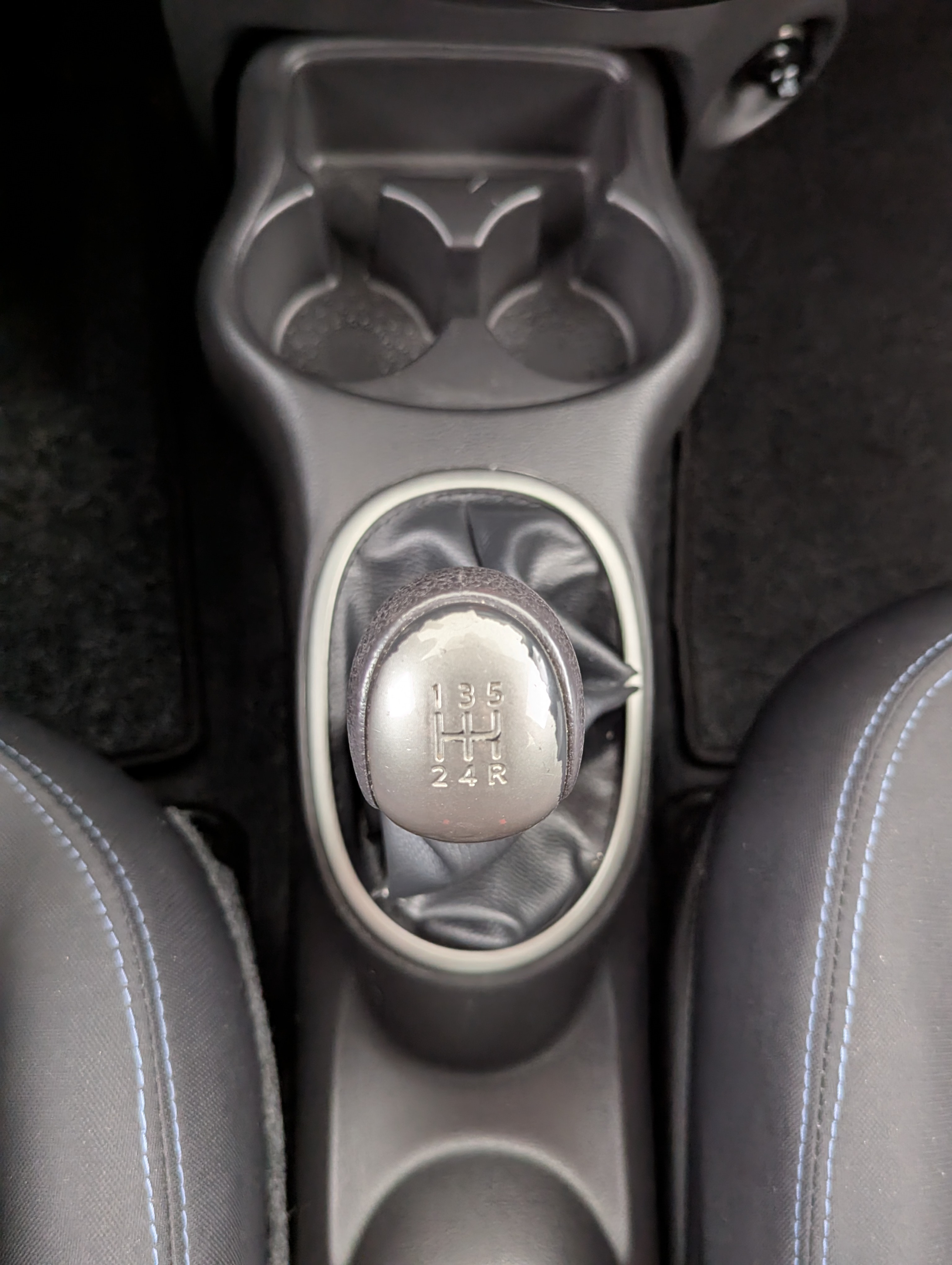 Vehicle image 21