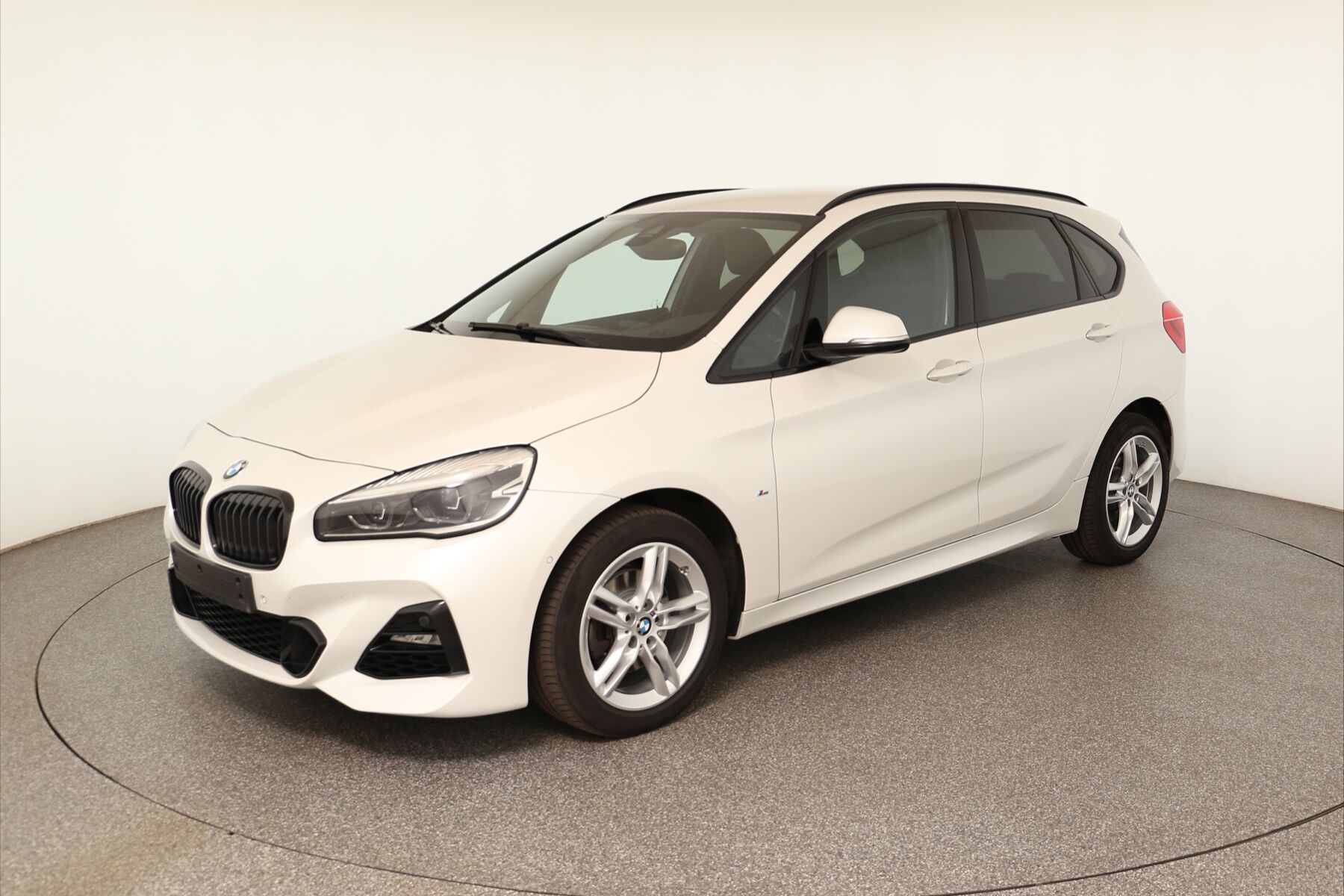 Vehicle image 0
