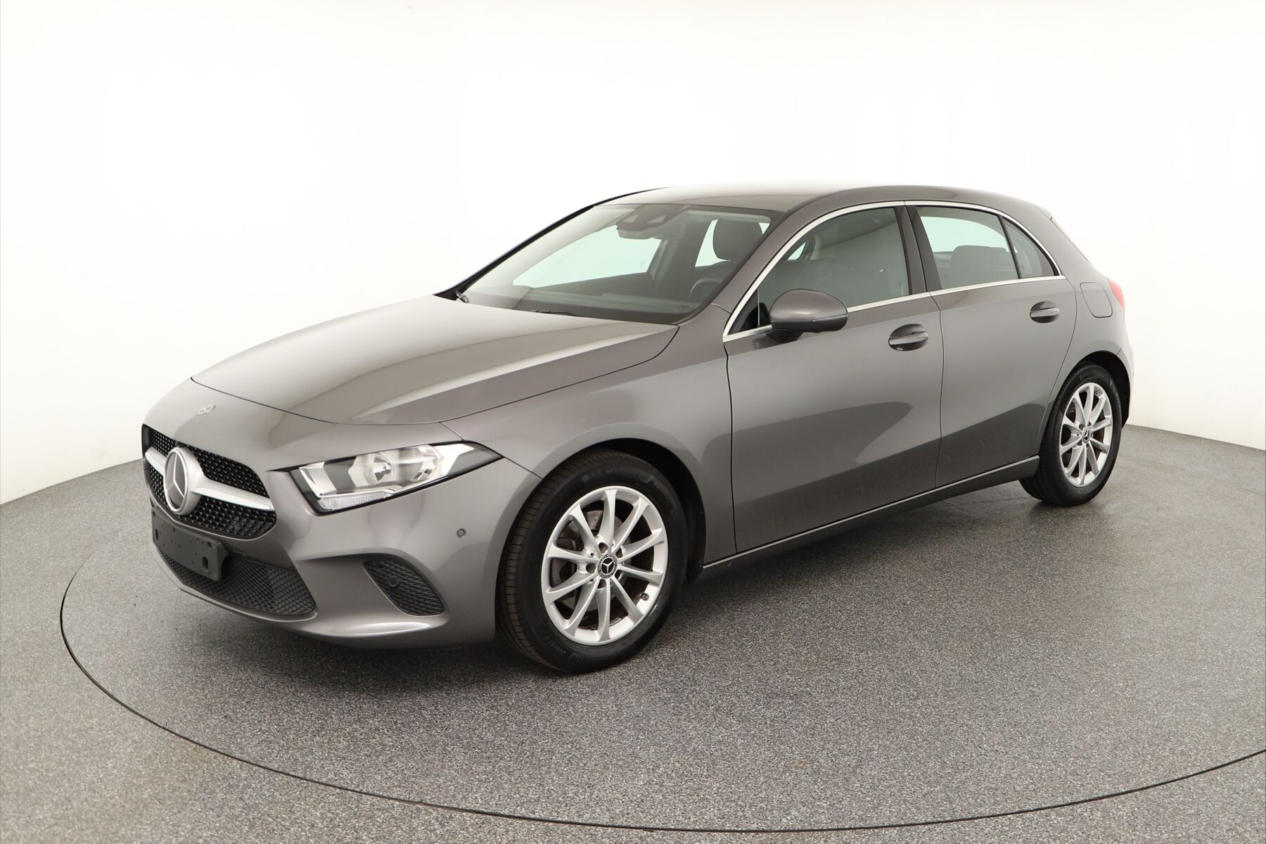 Vehicle image 0