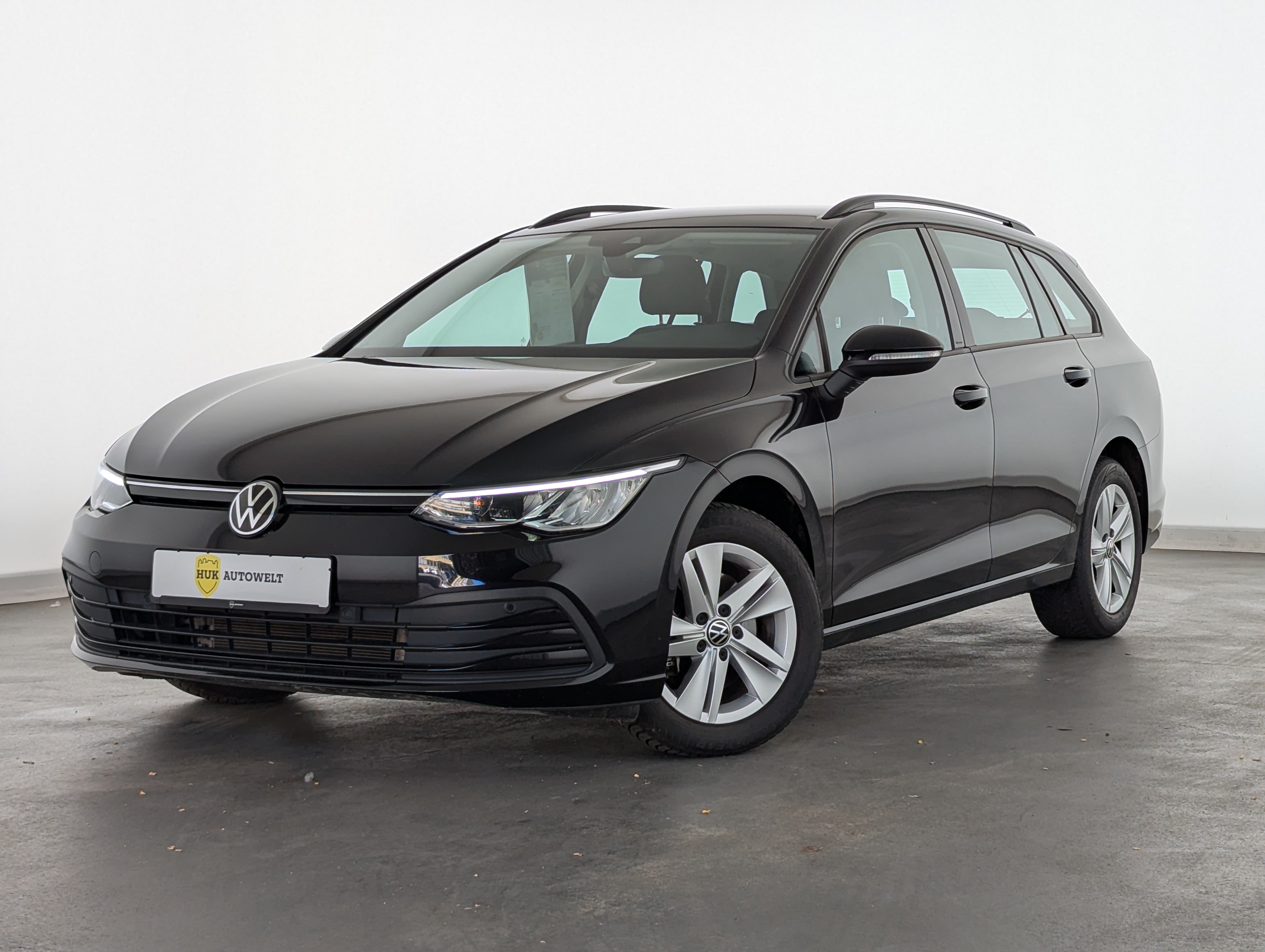 Vehicle image 0