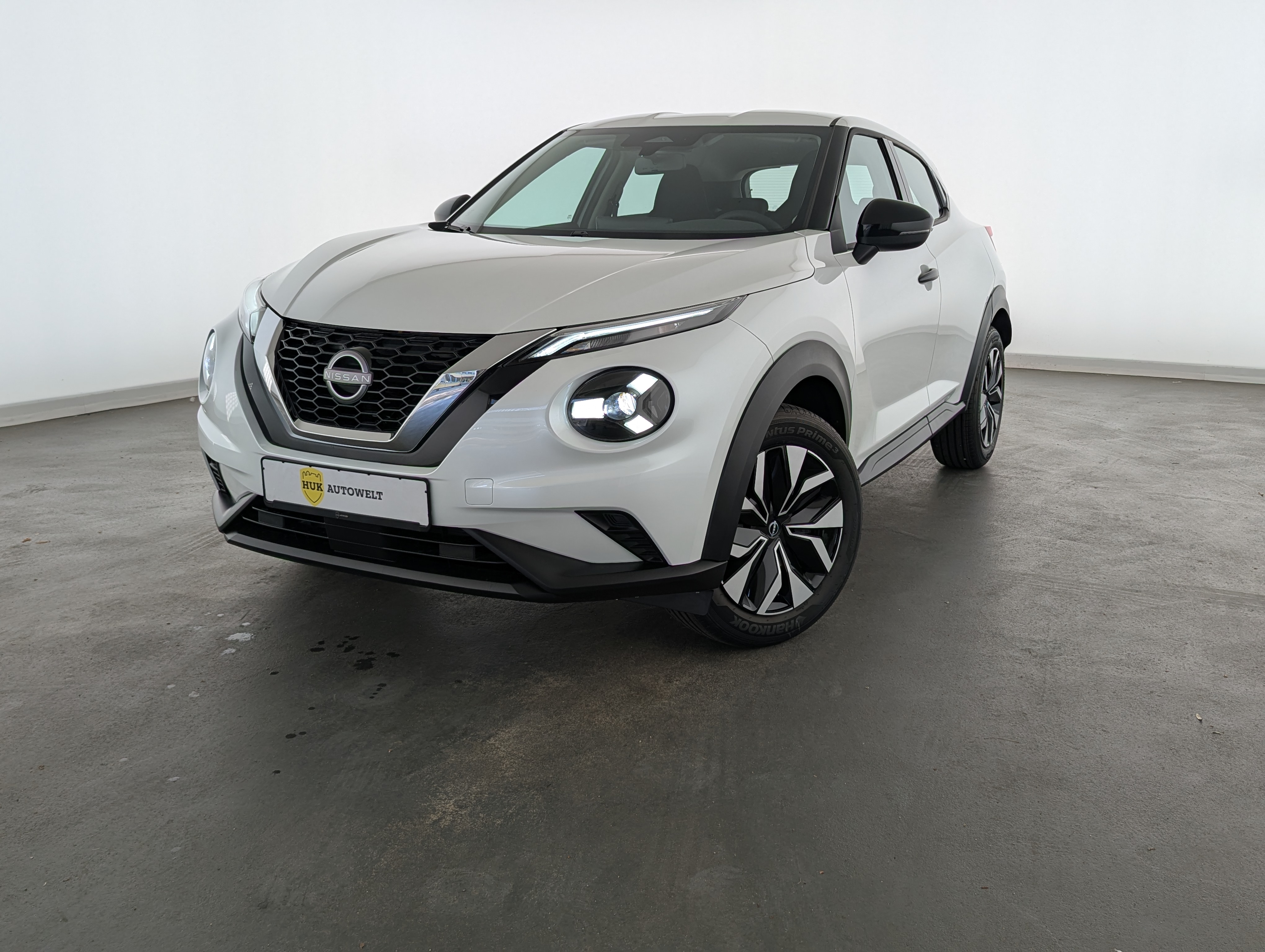 Vehicle image 0