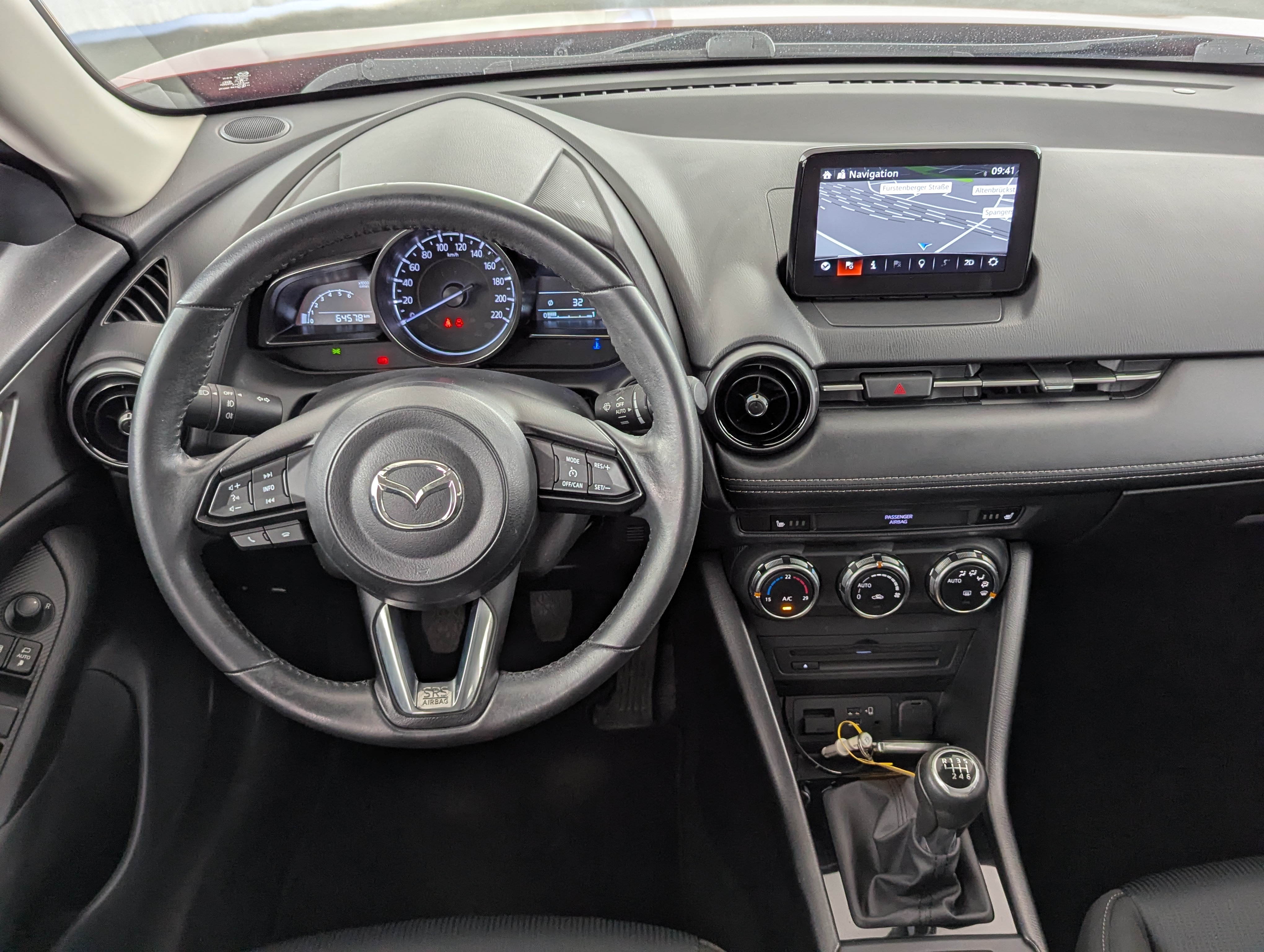 Vehicle image 13