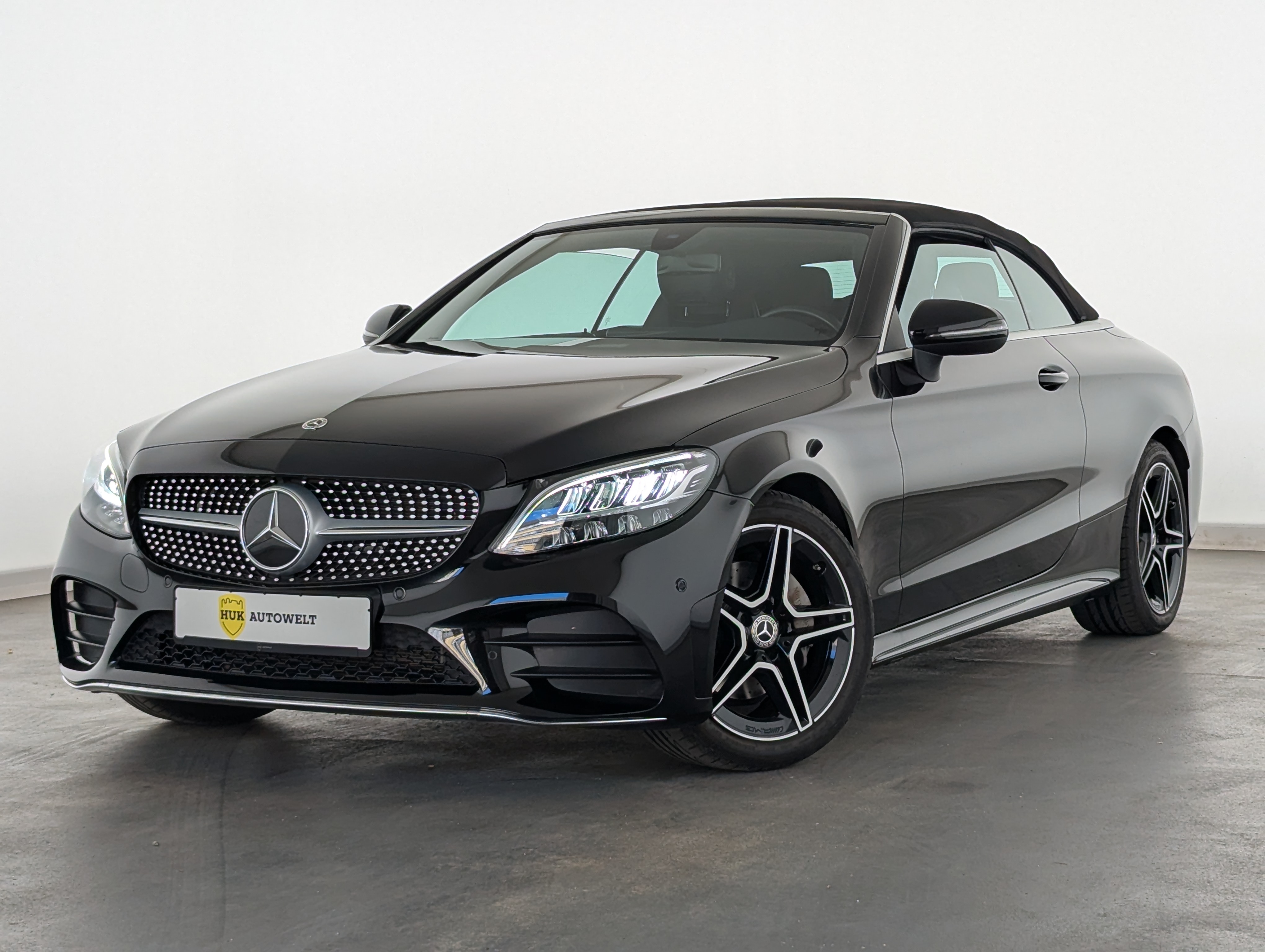 Vehicle image 0