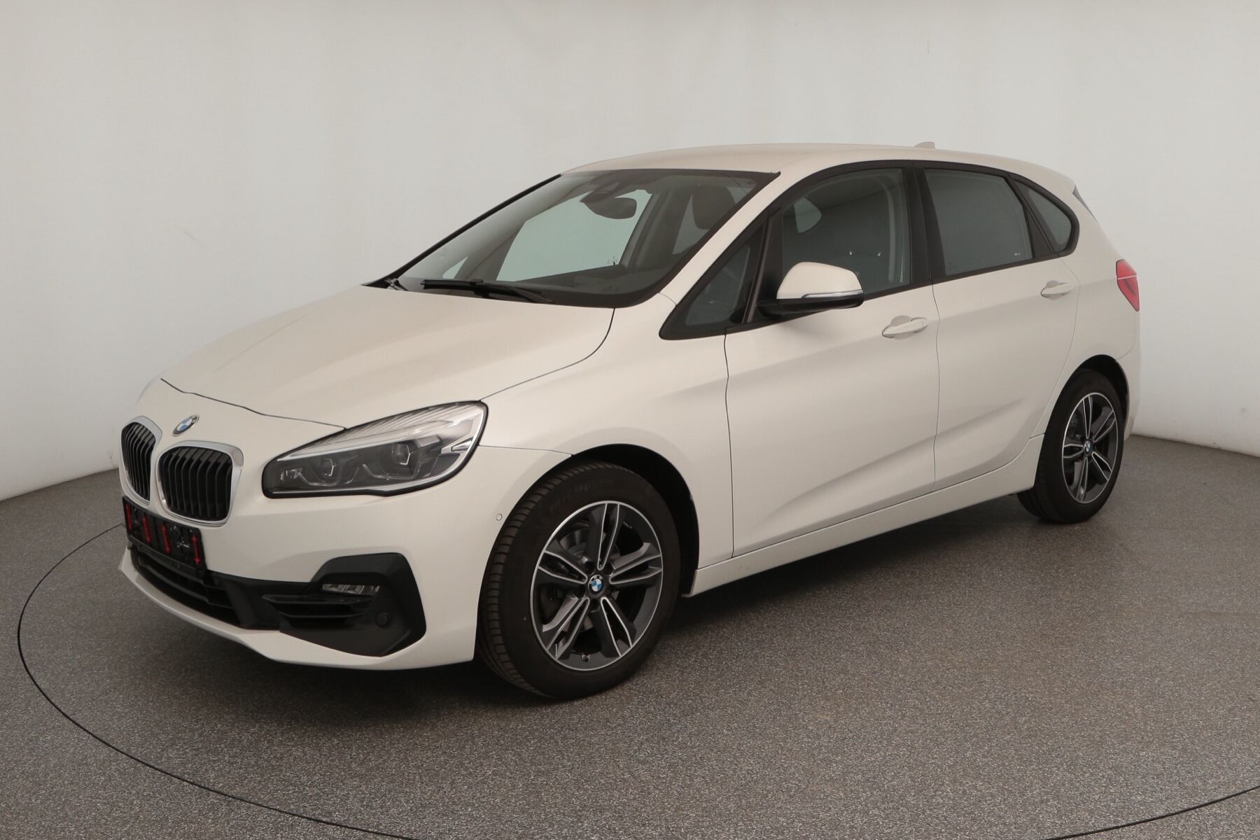 Vehicle image 0