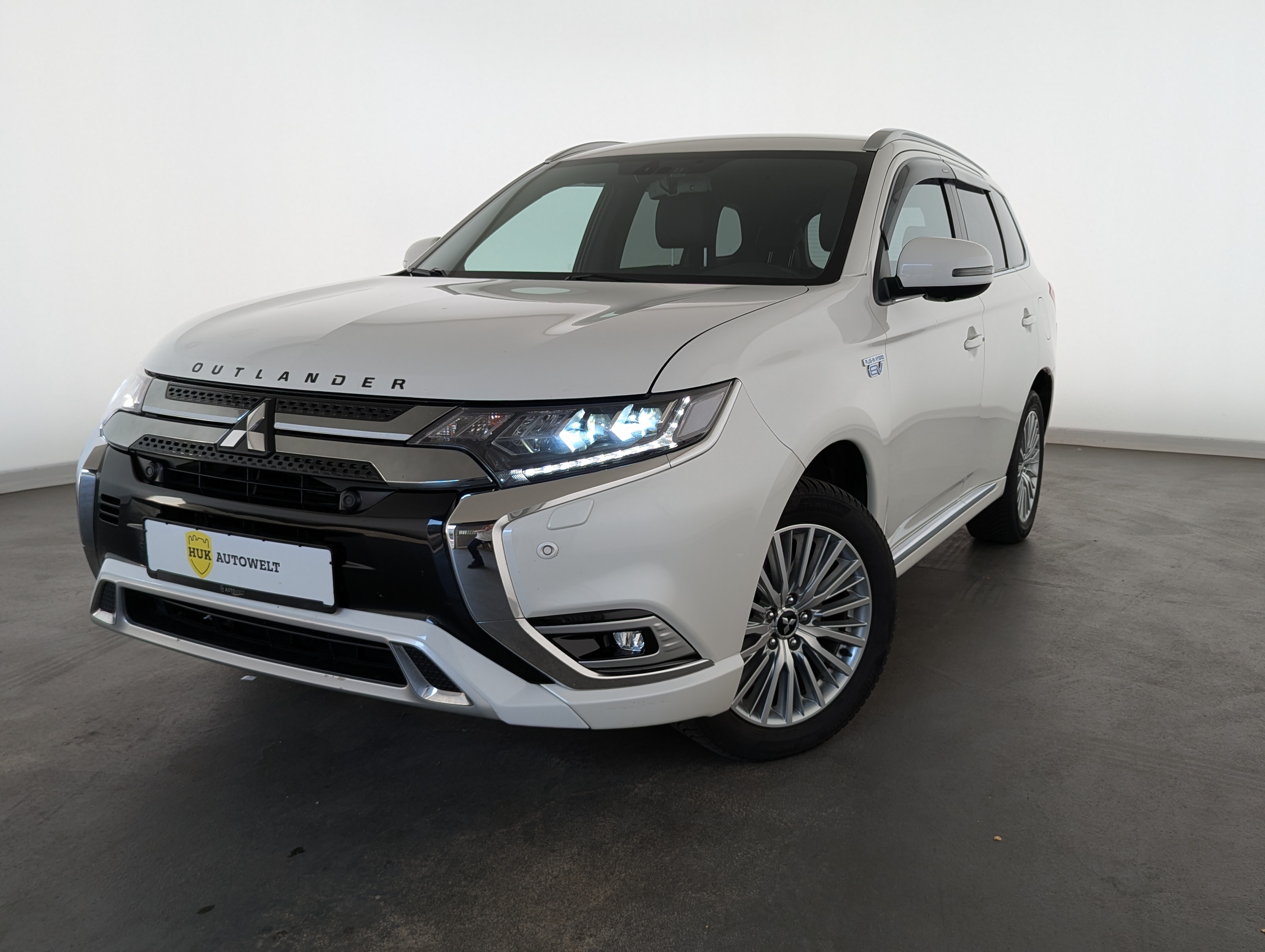 Vehicle image 0