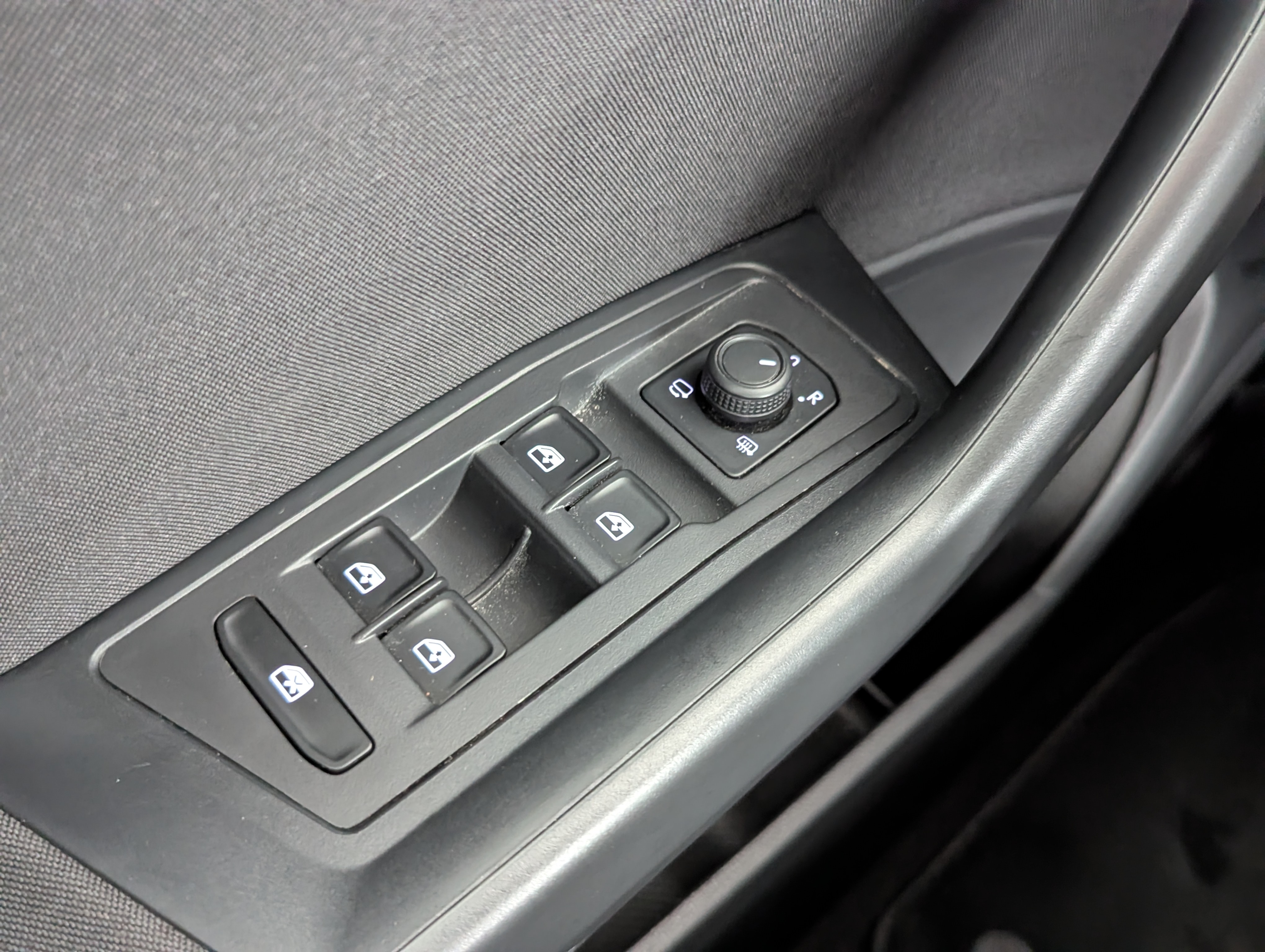 Vehicle image 24