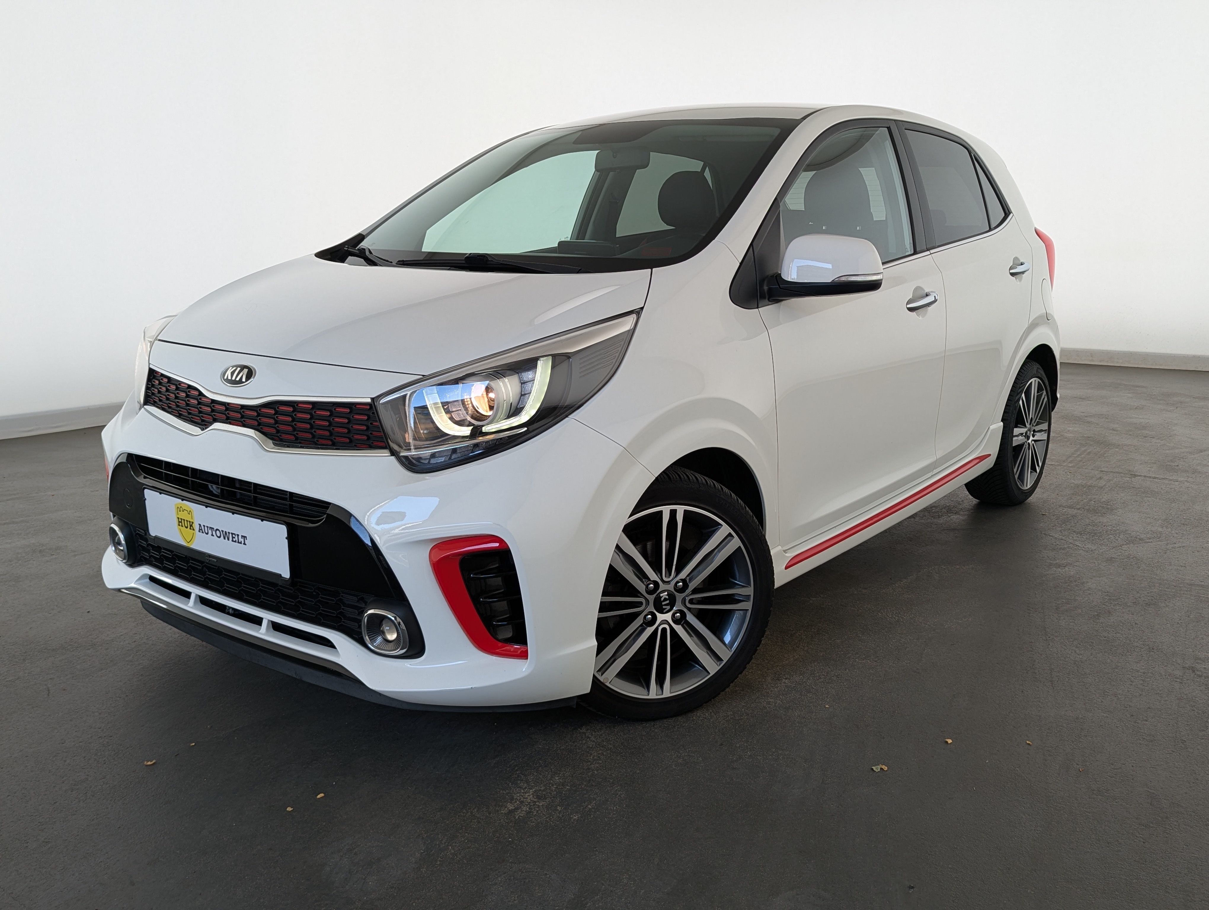 Vehicle image 0