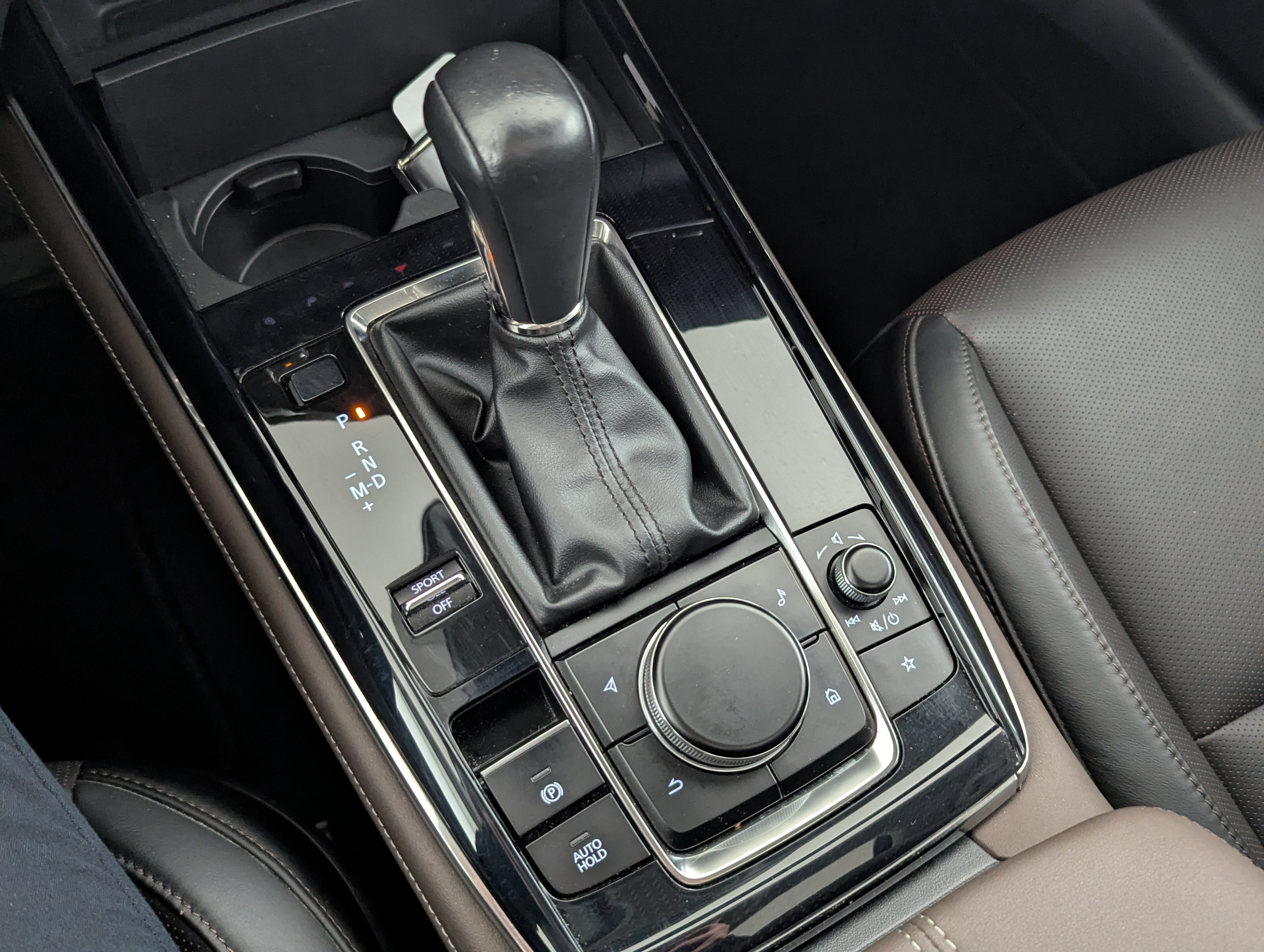 Vehicle image 21