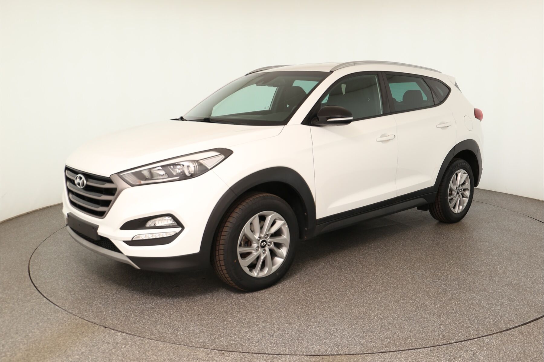 Vehicle image 0