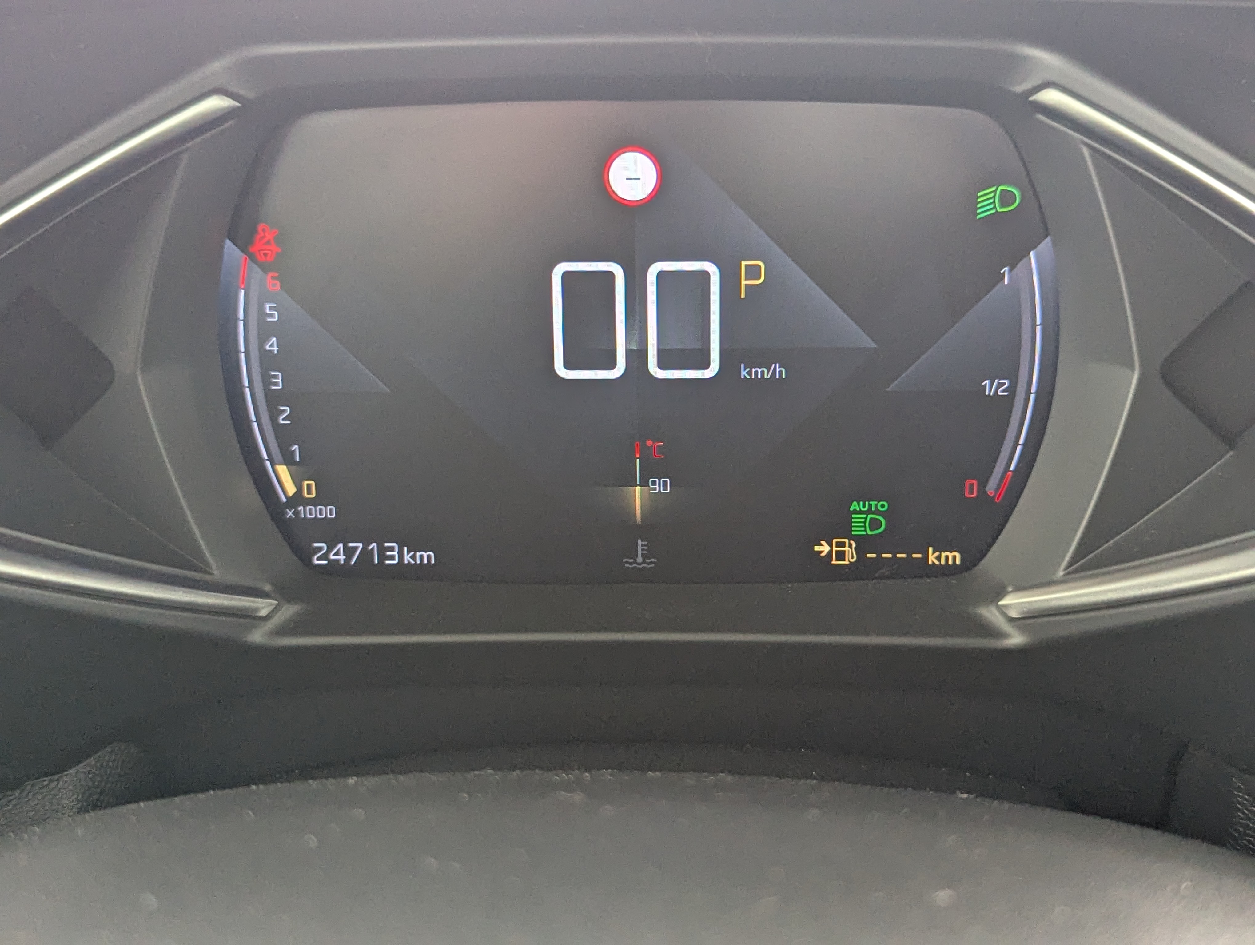 Vehicle image 25