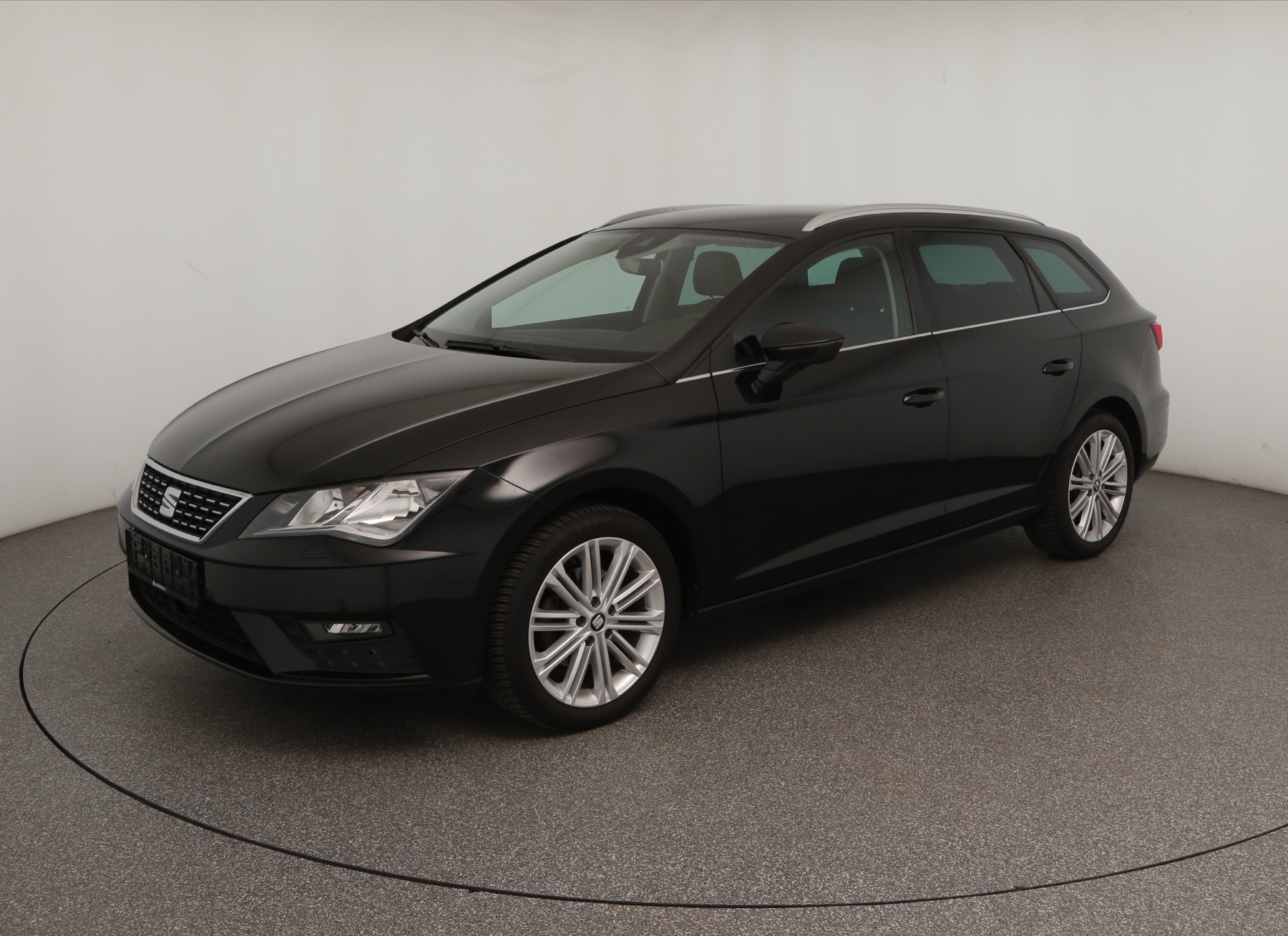 Vehicle image 0