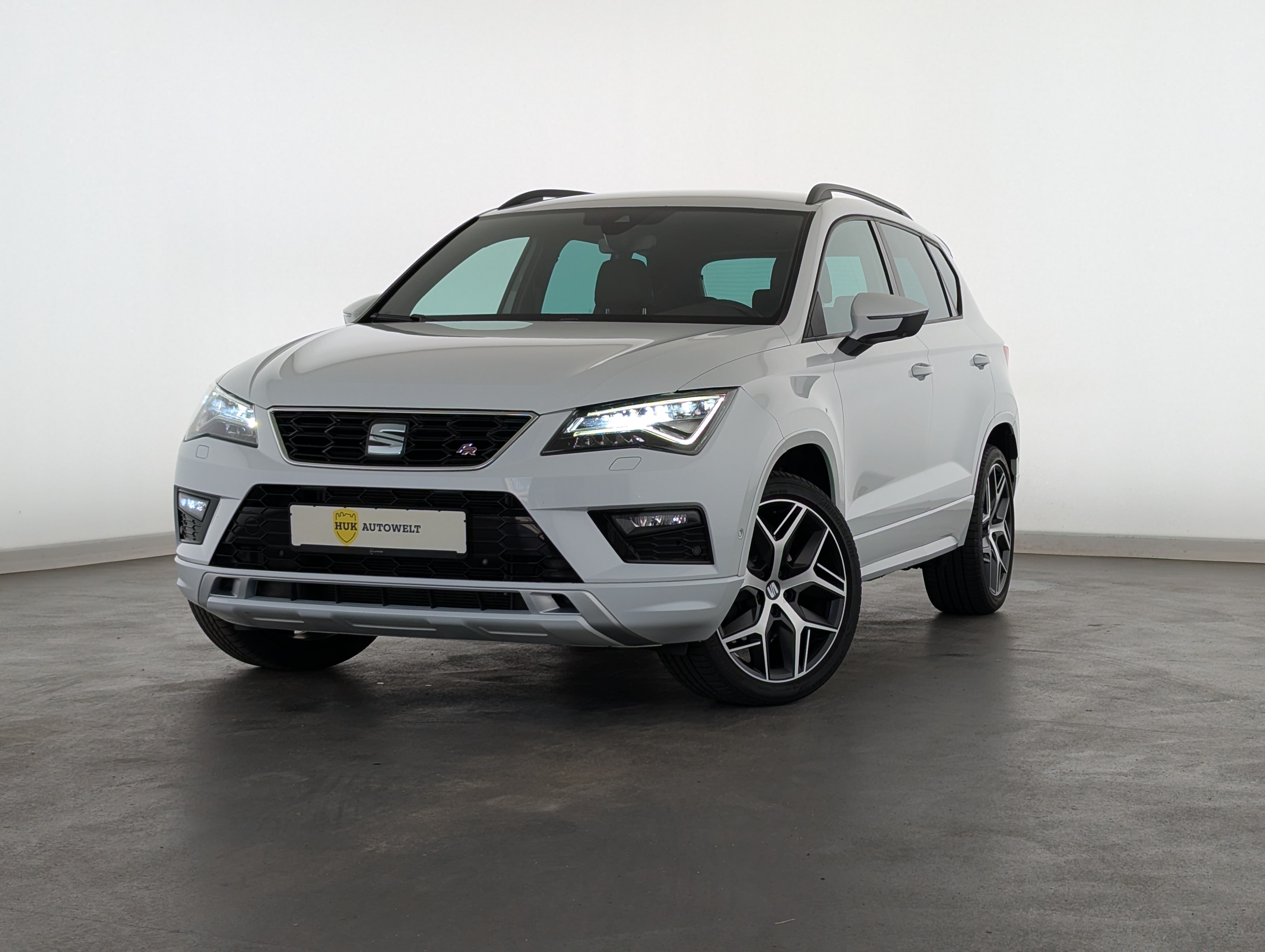 Vehicle image 0