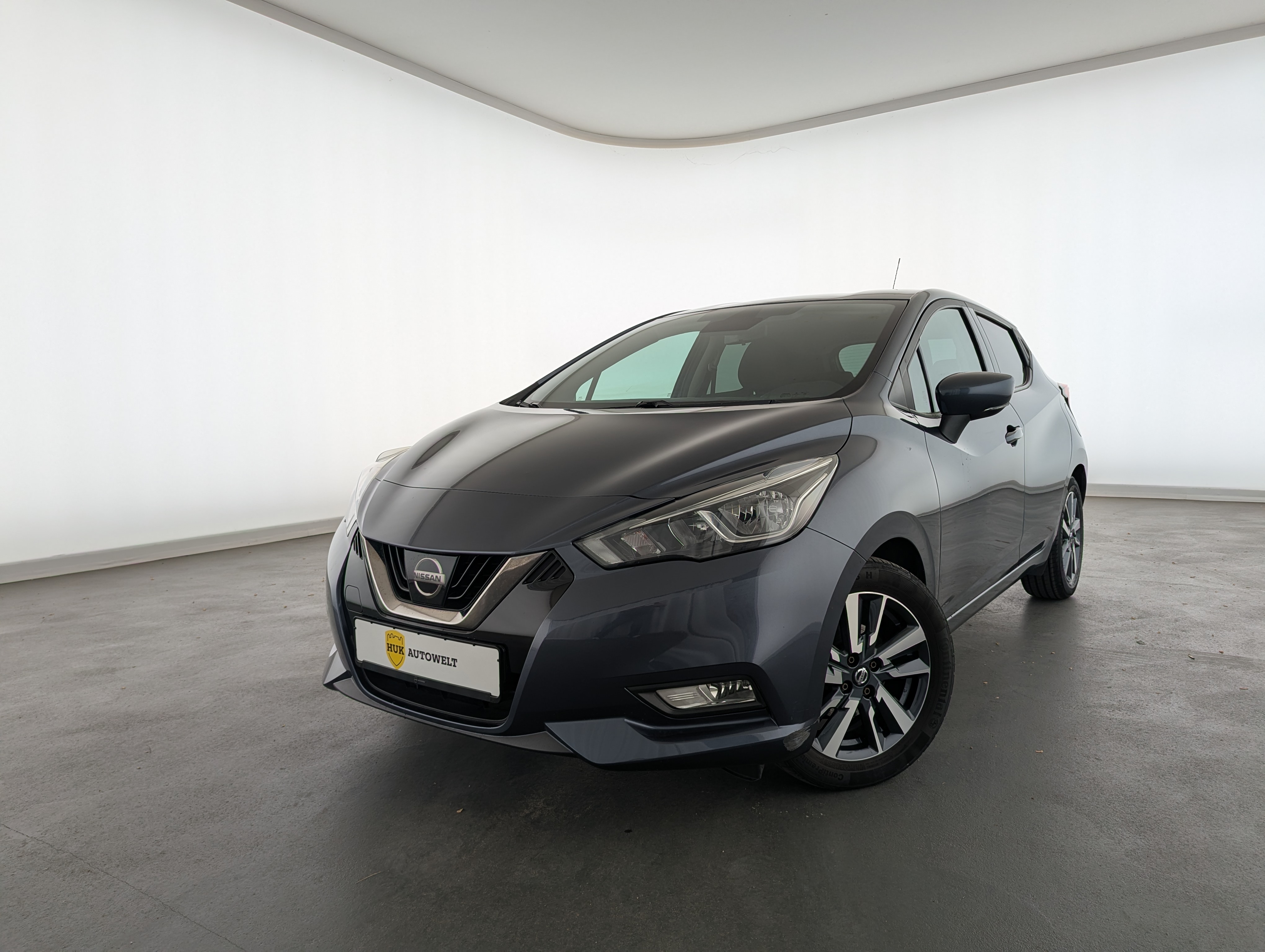 Vehicle image 0