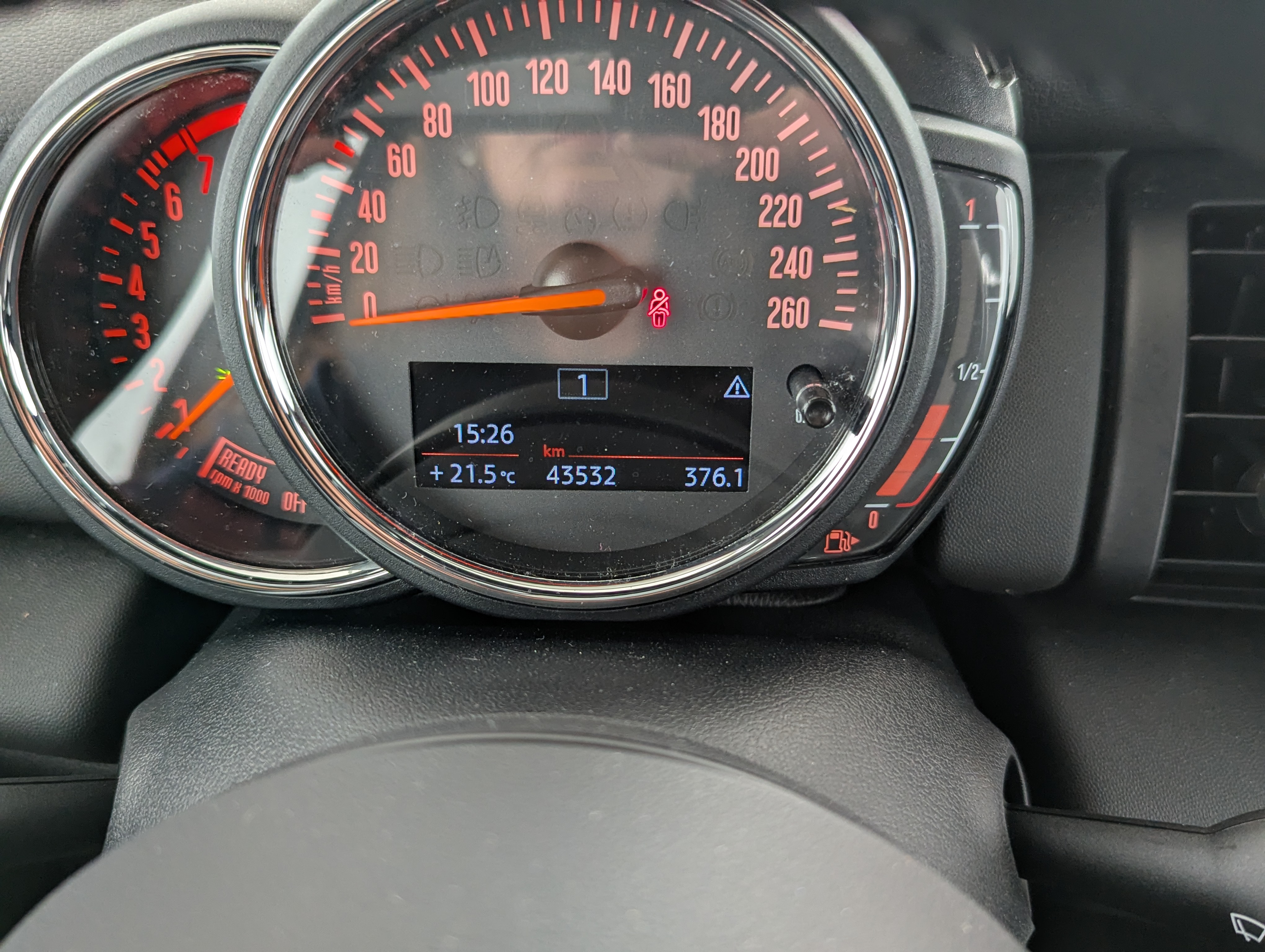 Vehicle image 15