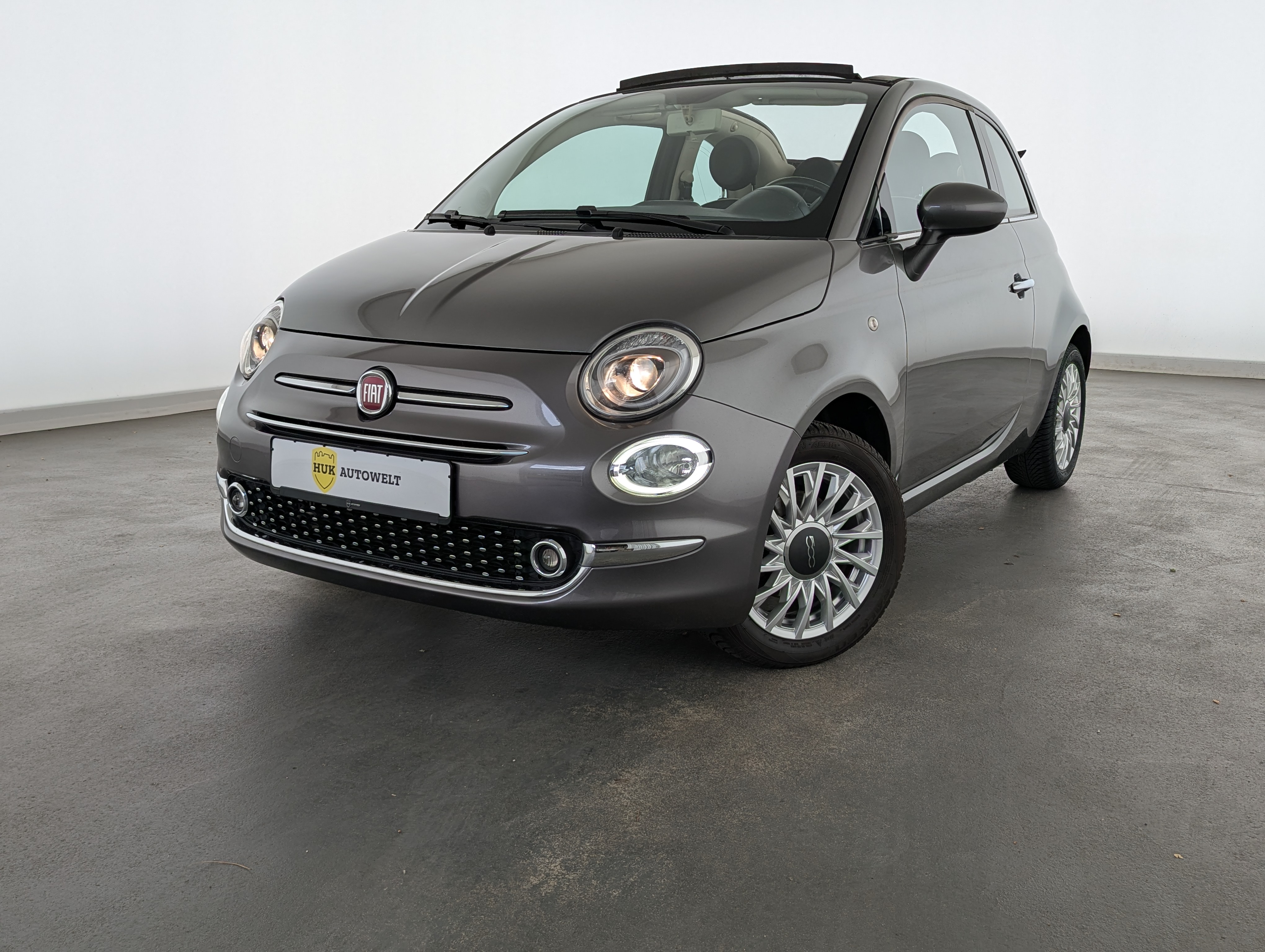 Vehicle image 0