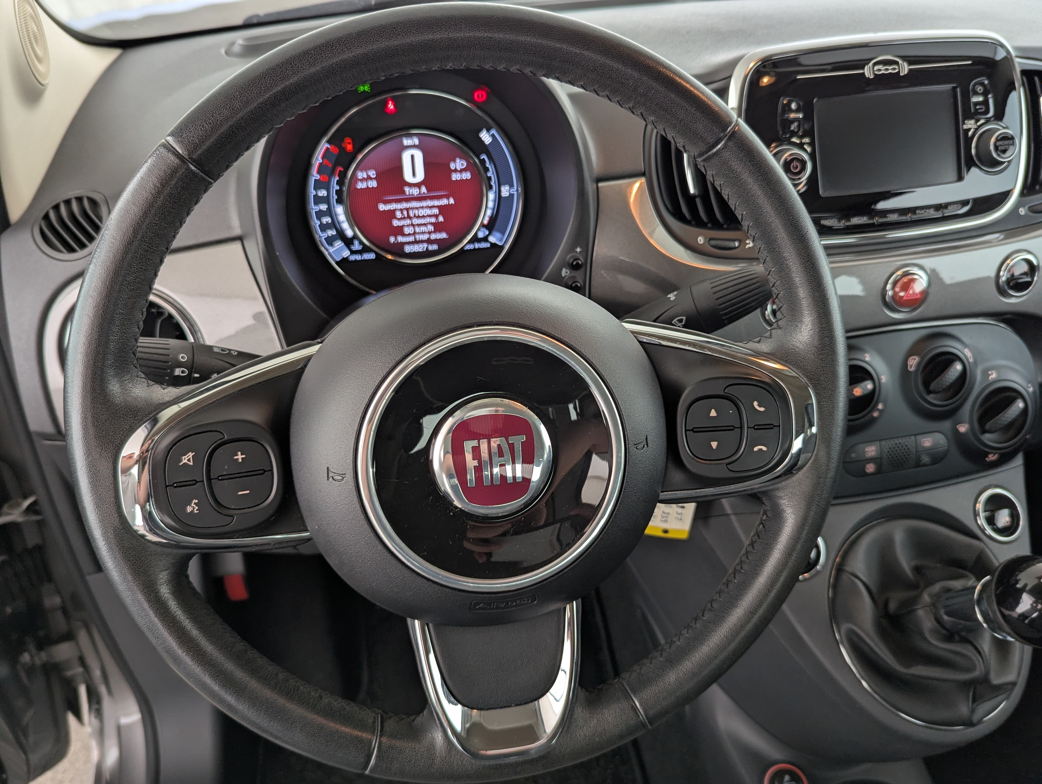 Vehicle image 14