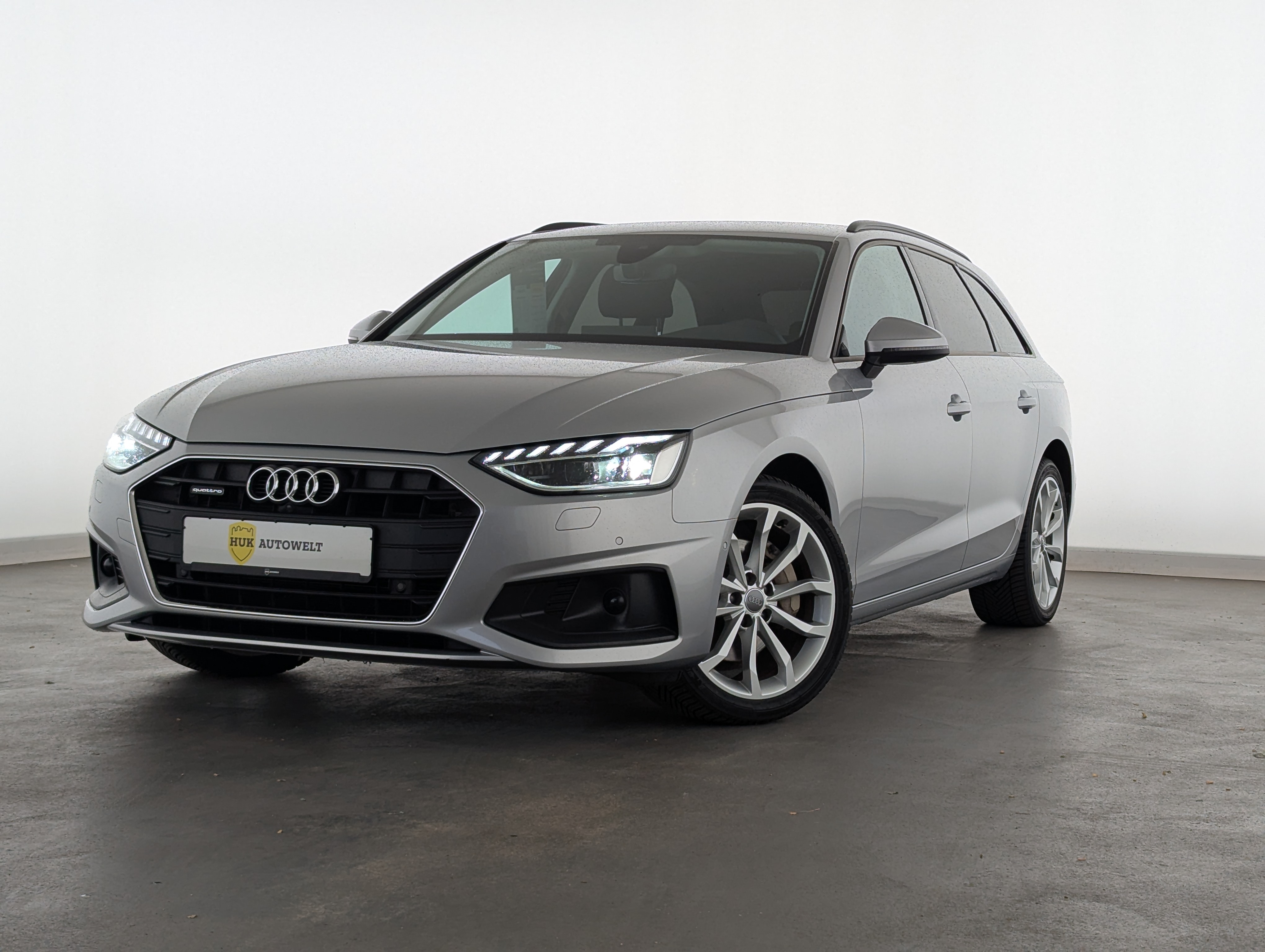 Vehicle image 0