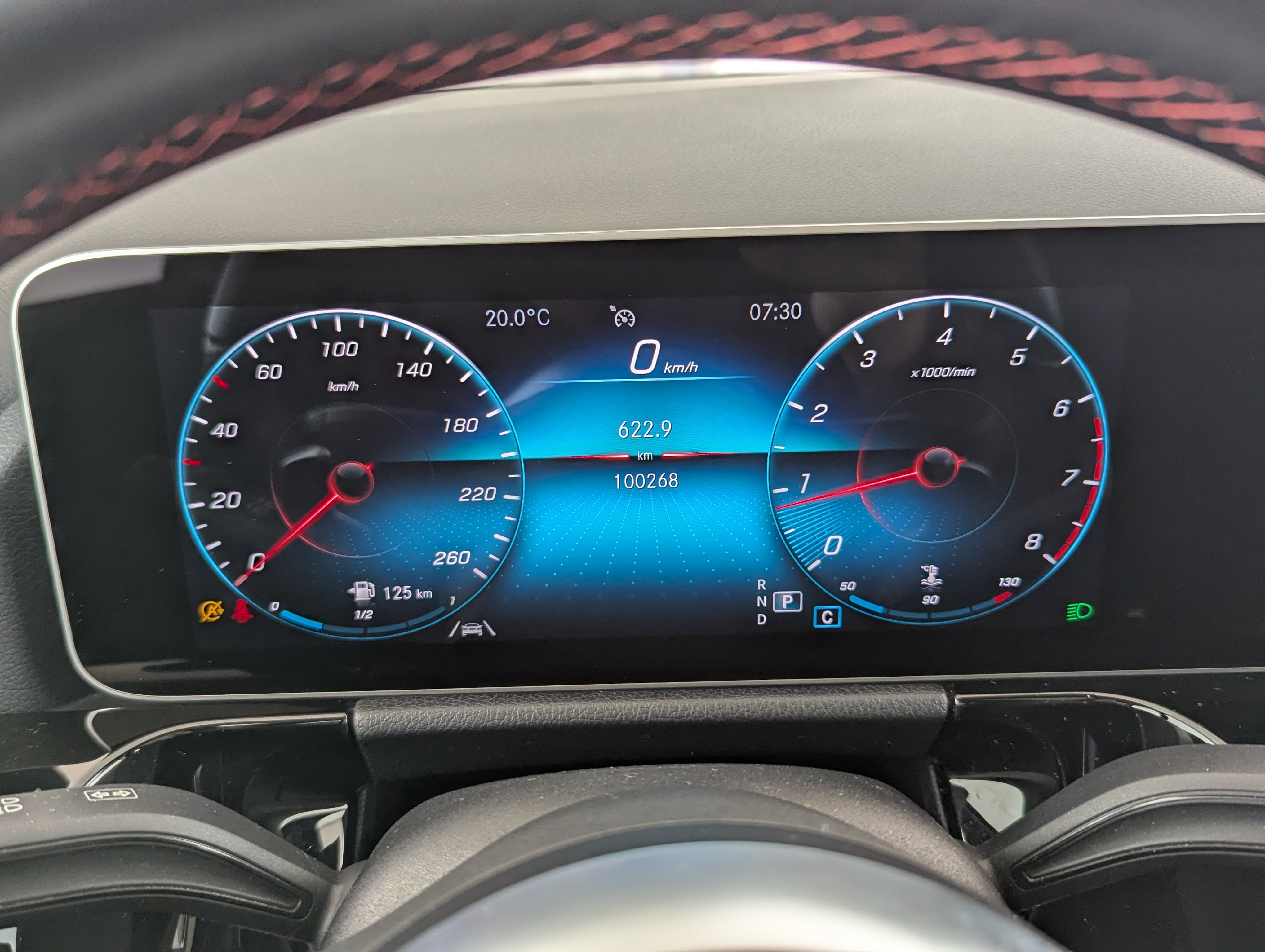 Vehicle image 25