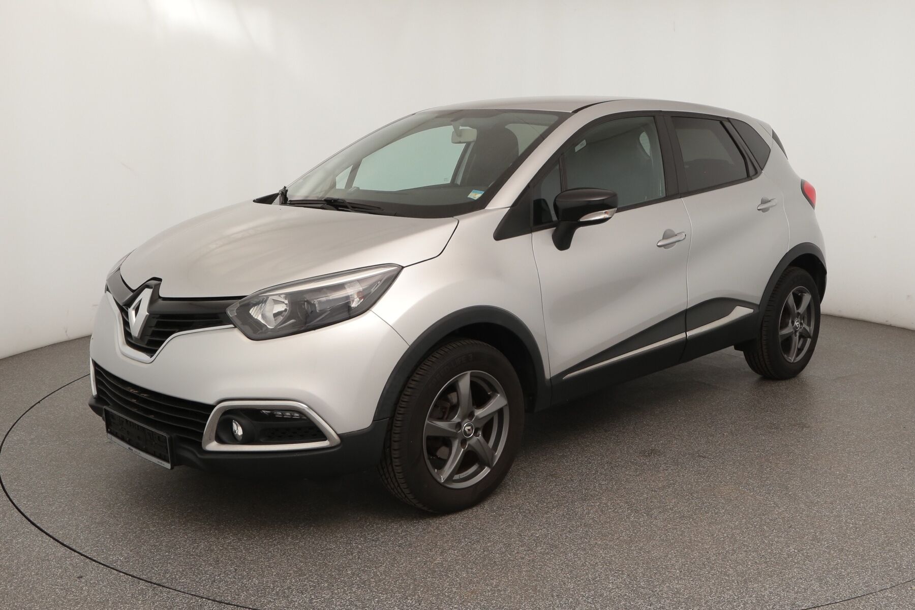Vehicle image 0