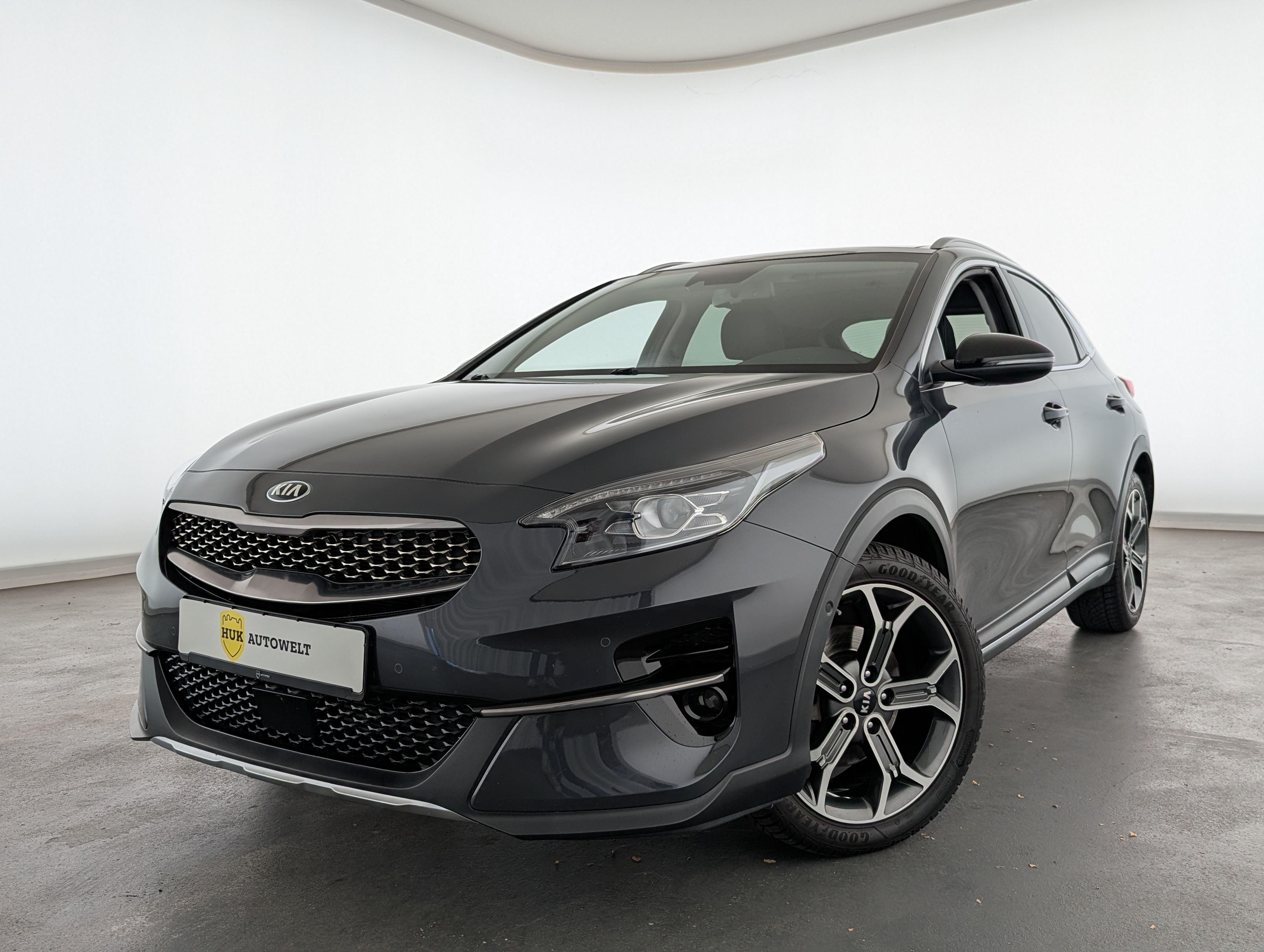 Vehicle image 0