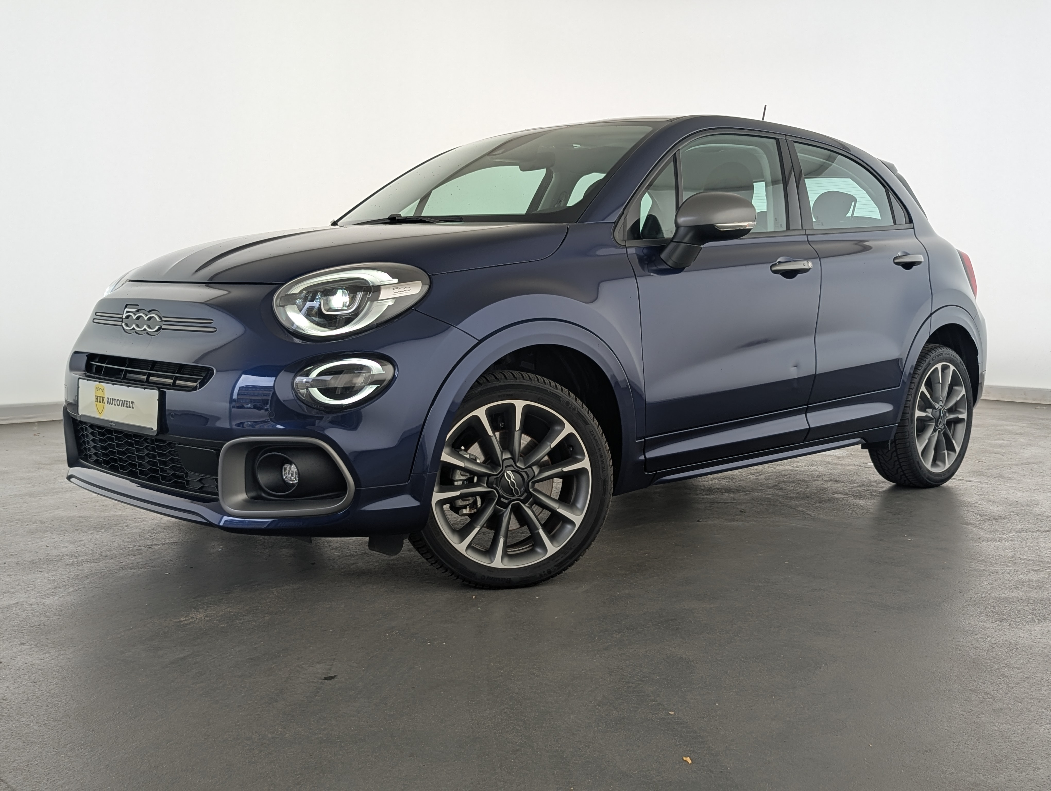 Vehicle image 0