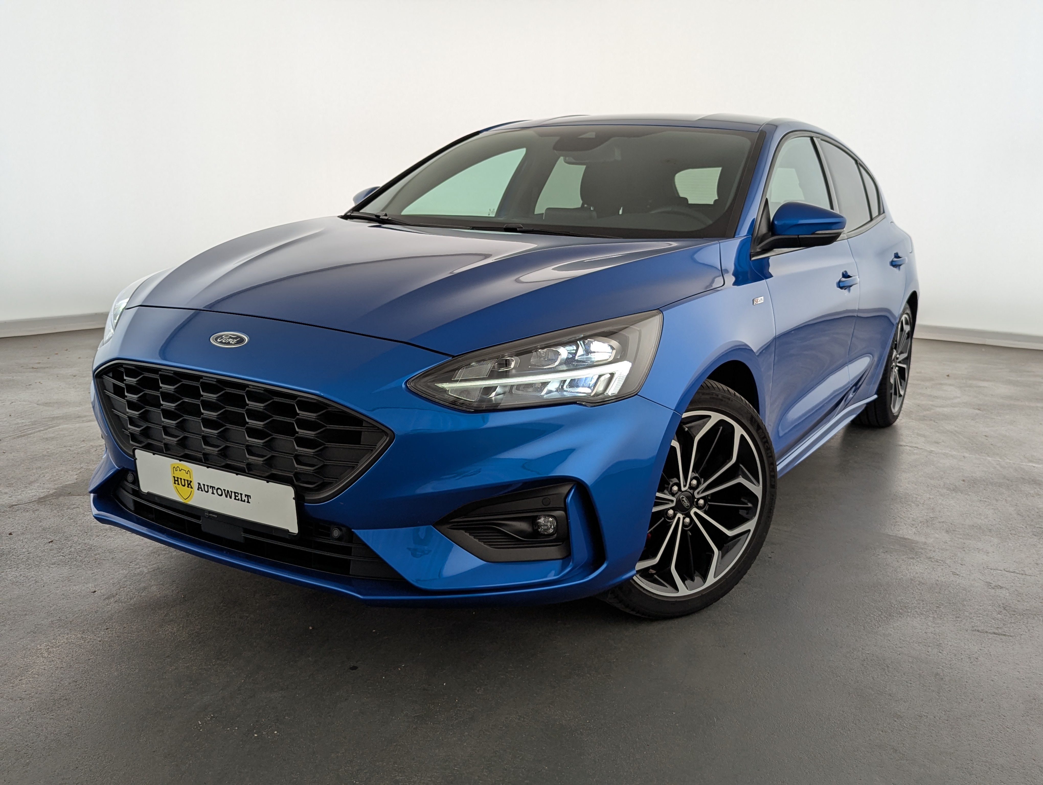 Vehicle image 0