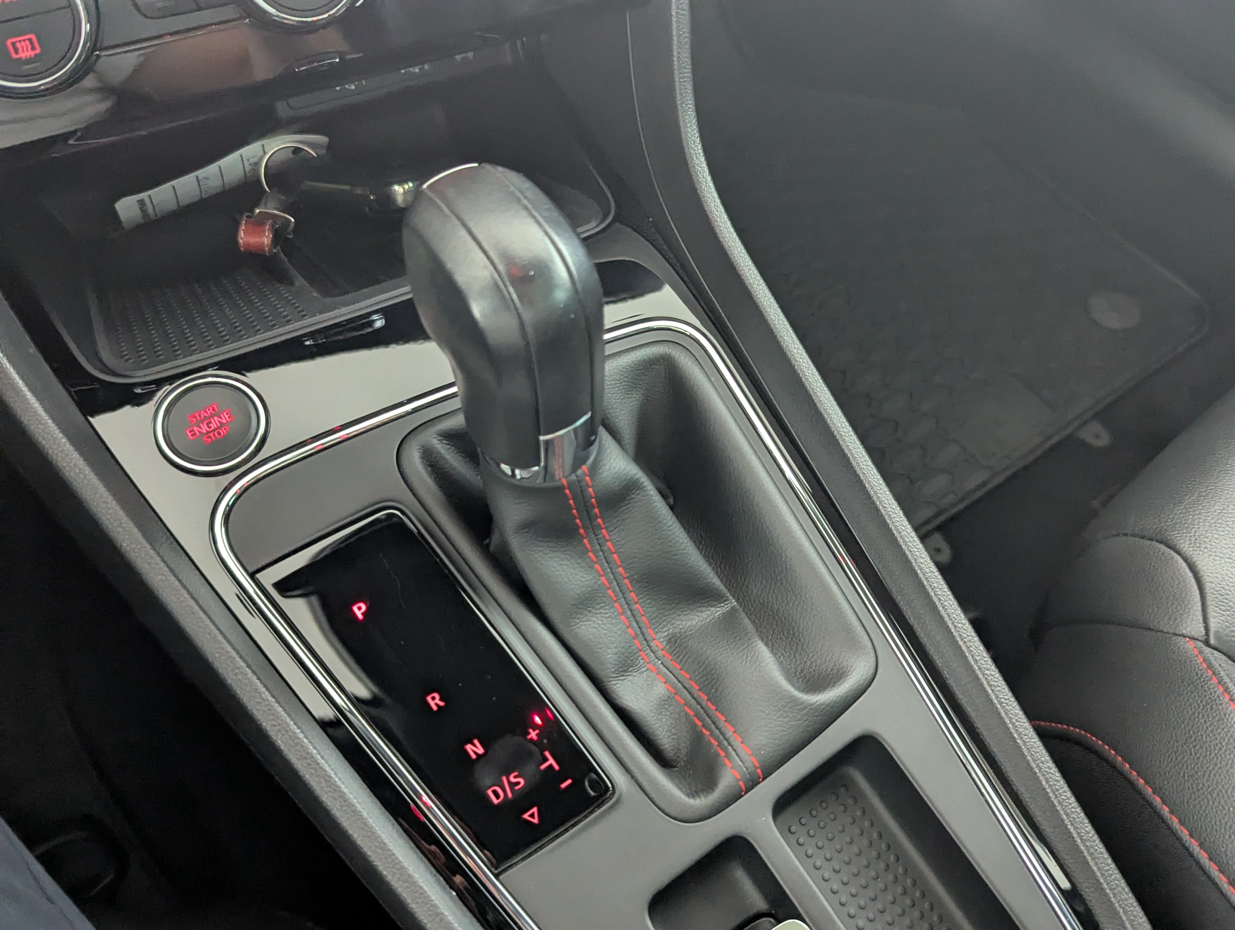 Vehicle image 18