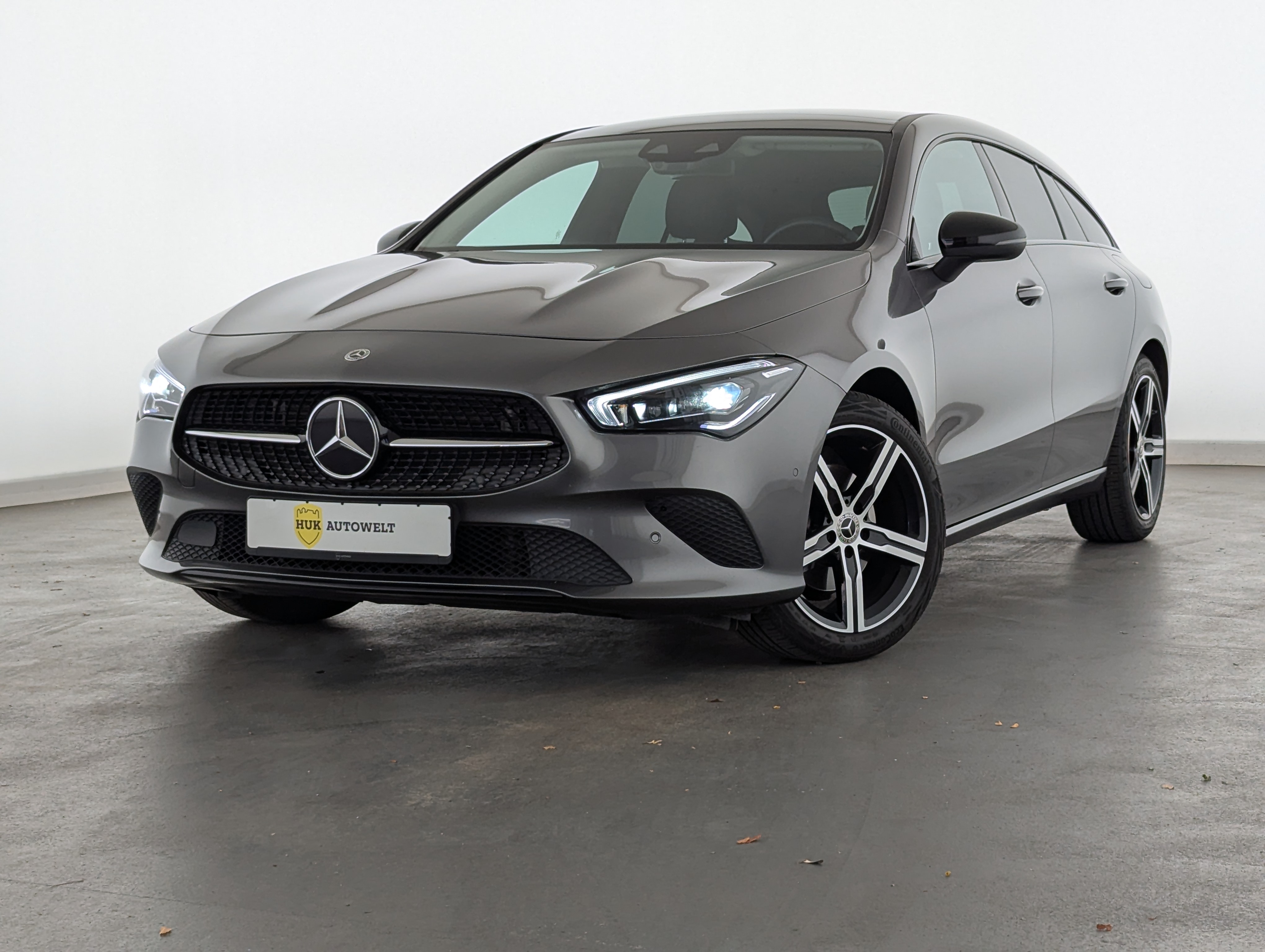 Vehicle image 0
