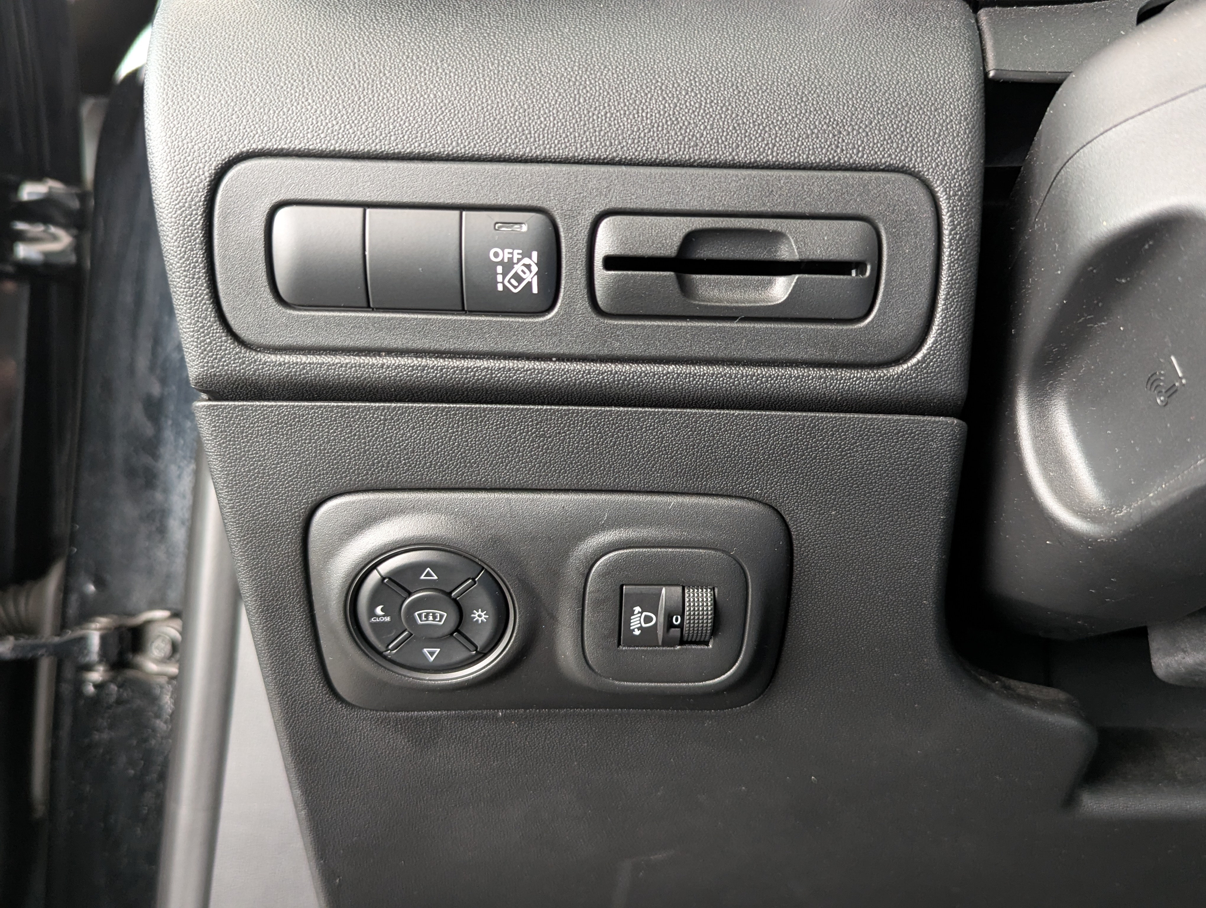 Vehicle image 26