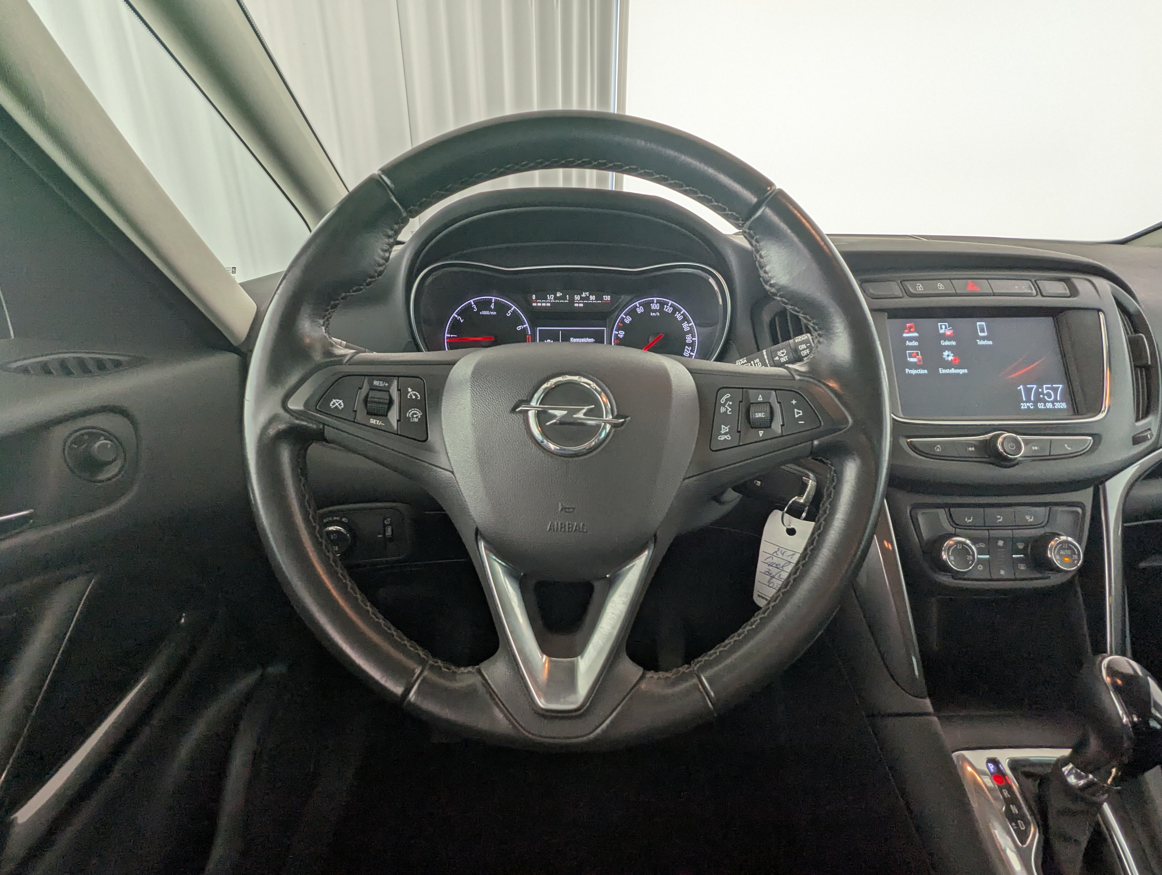 Vehicle image 14
