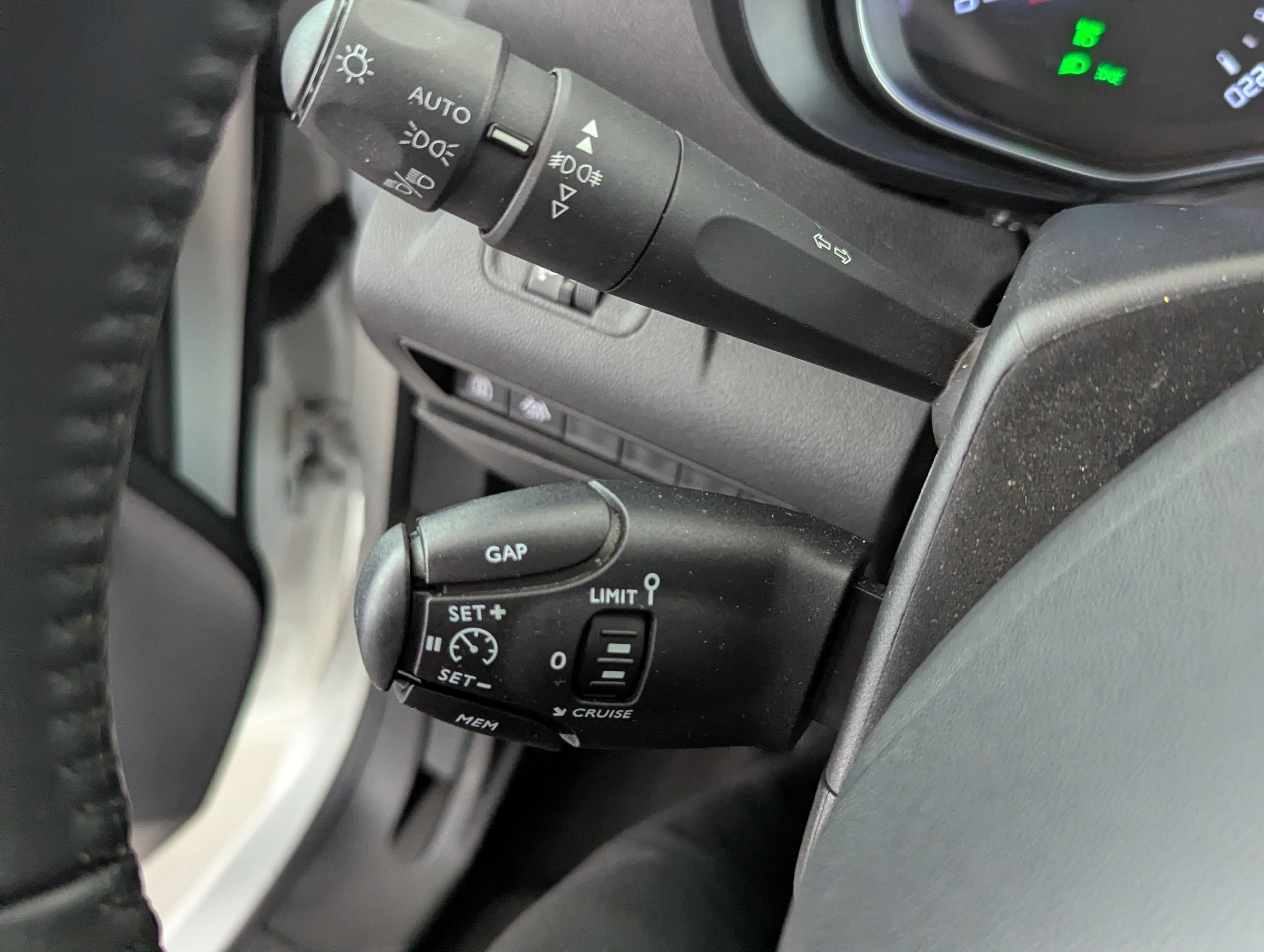 Vehicle image 20