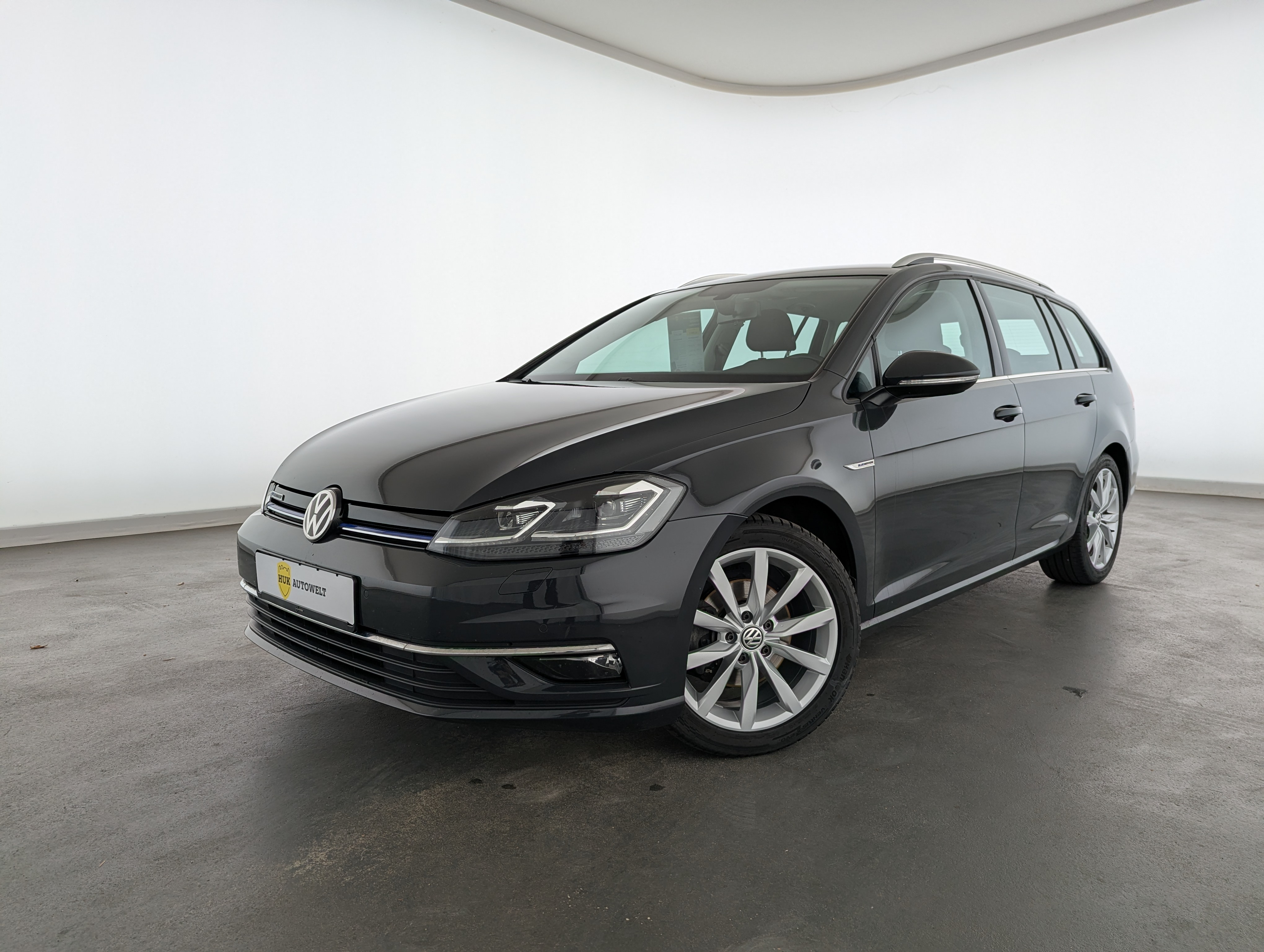 Vehicle image 0