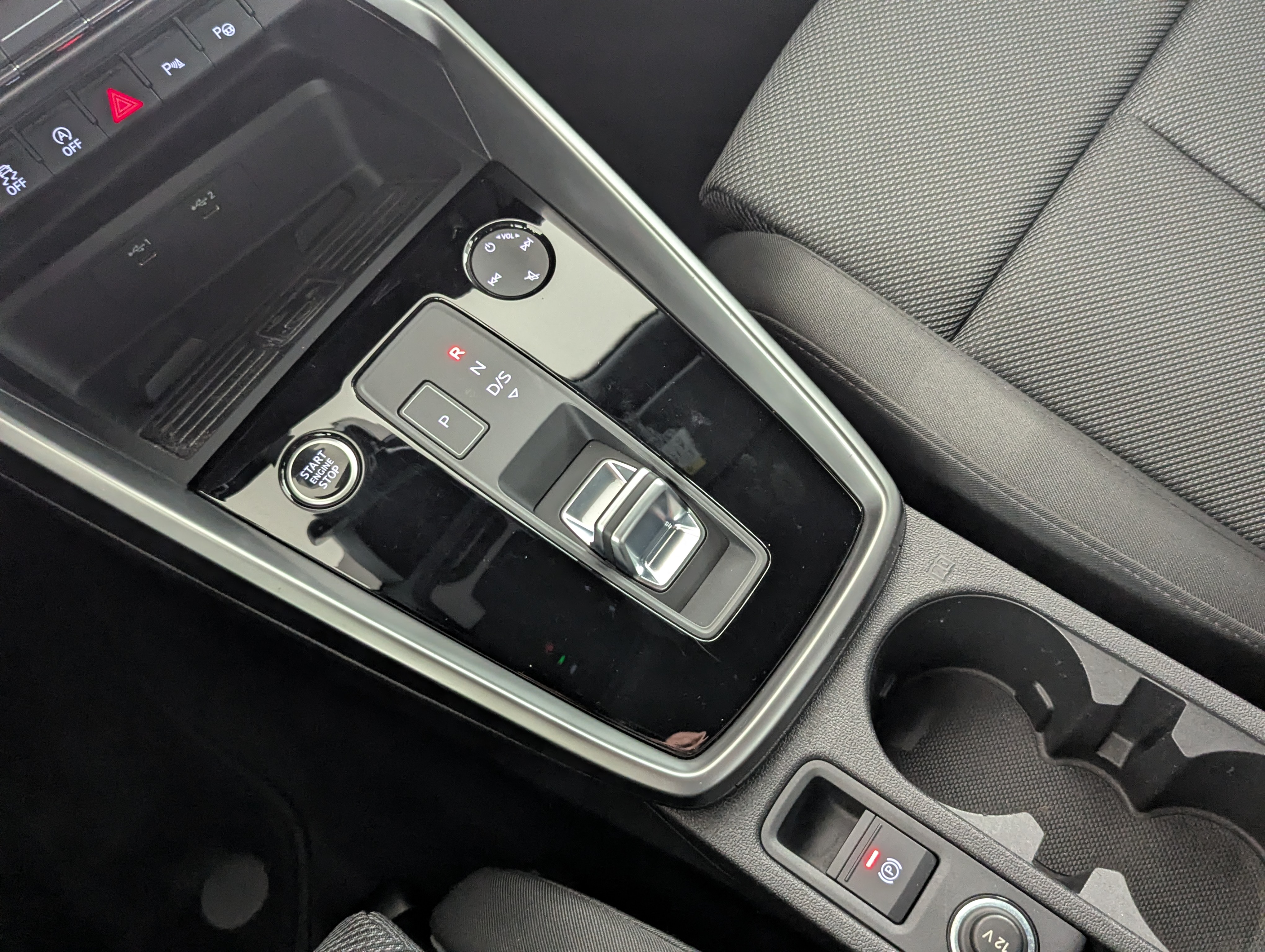 Vehicle image 18