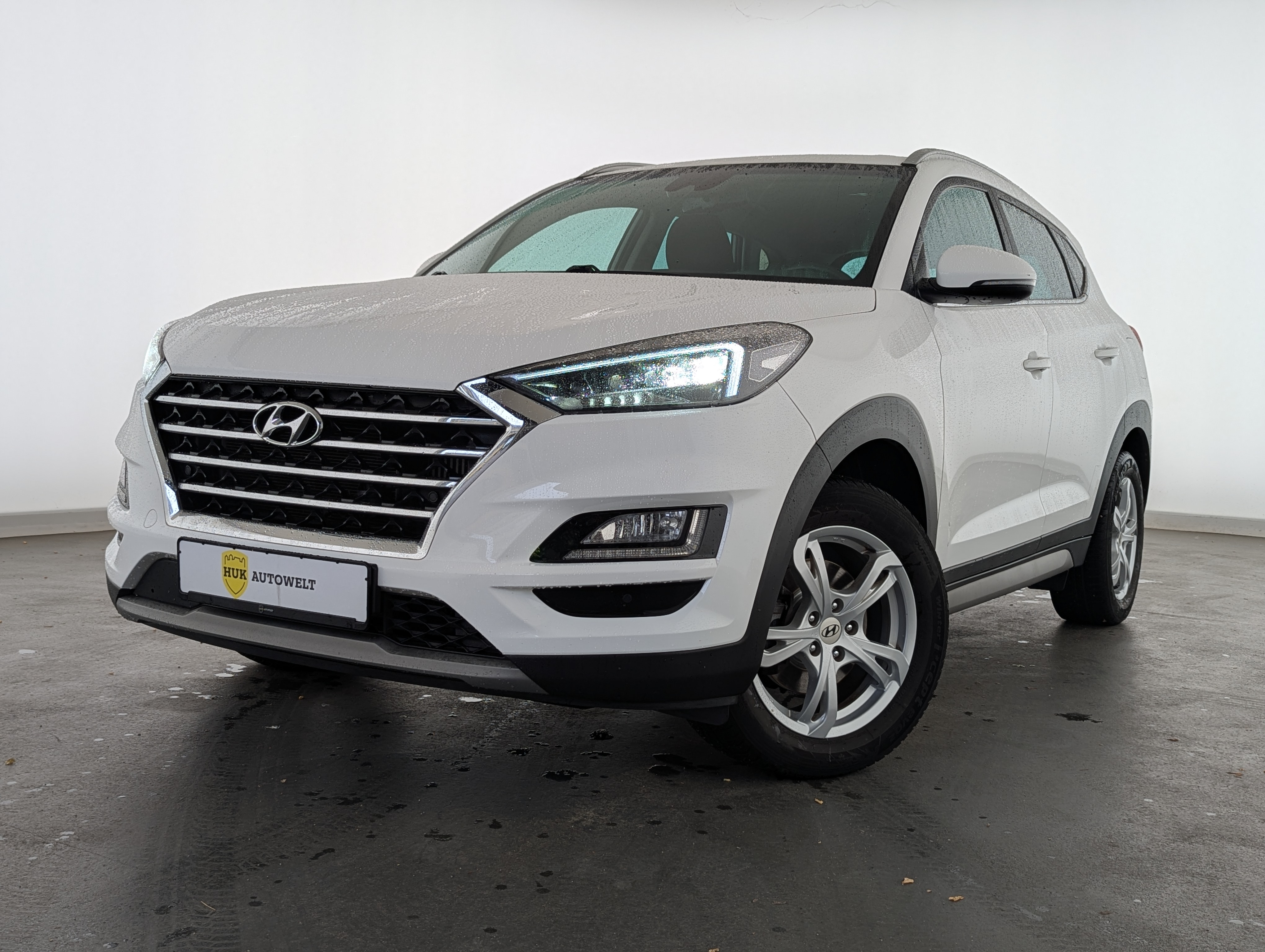 Vehicle image 0