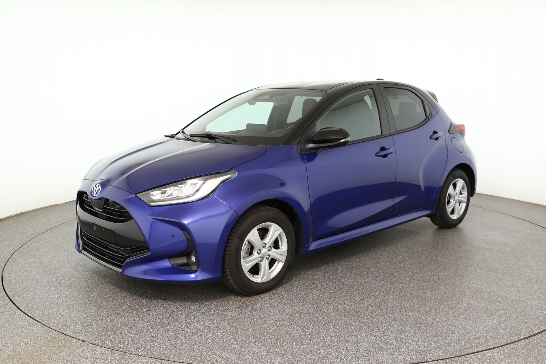 Vehicle image 0