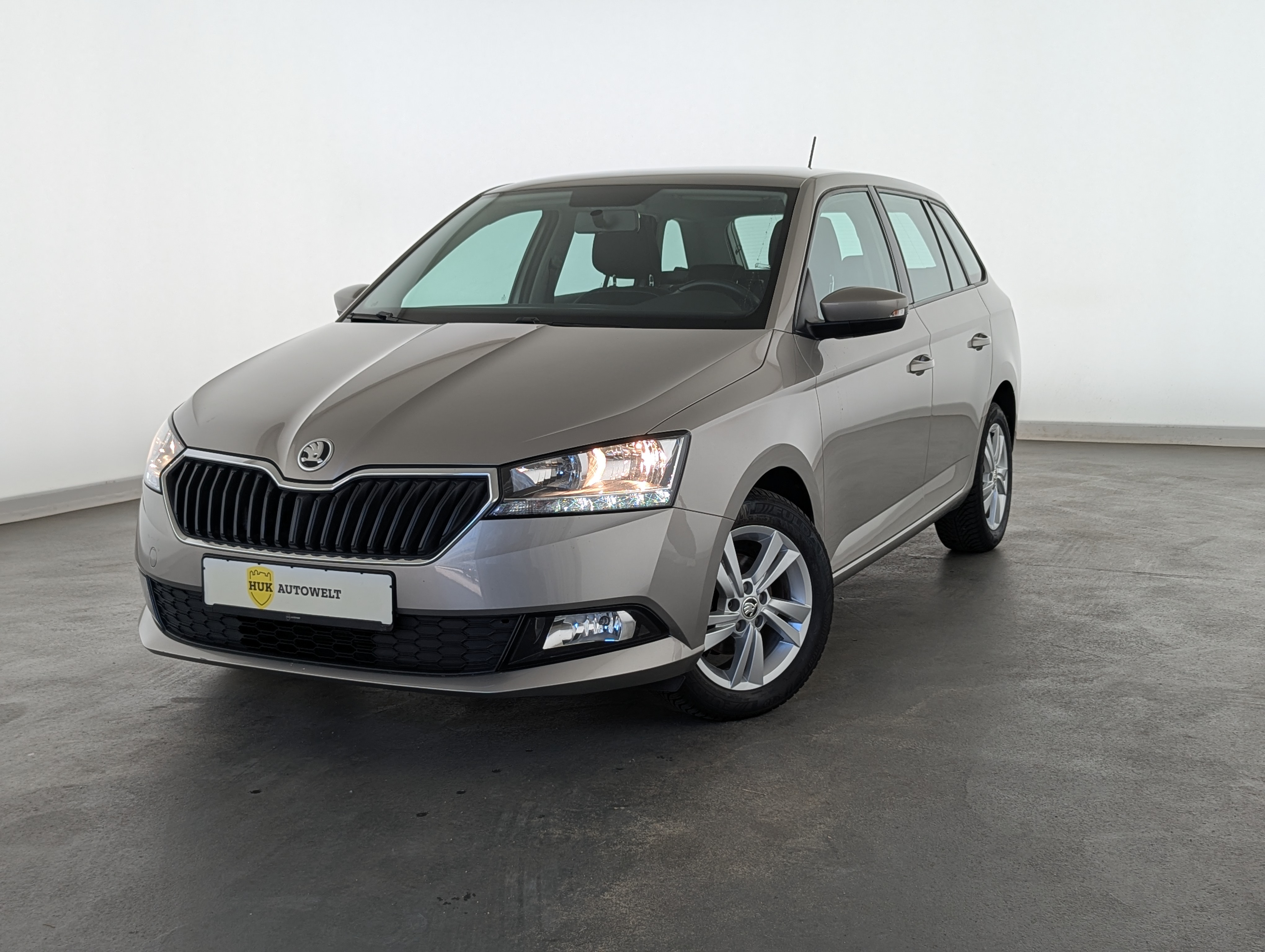 Vehicle image 0