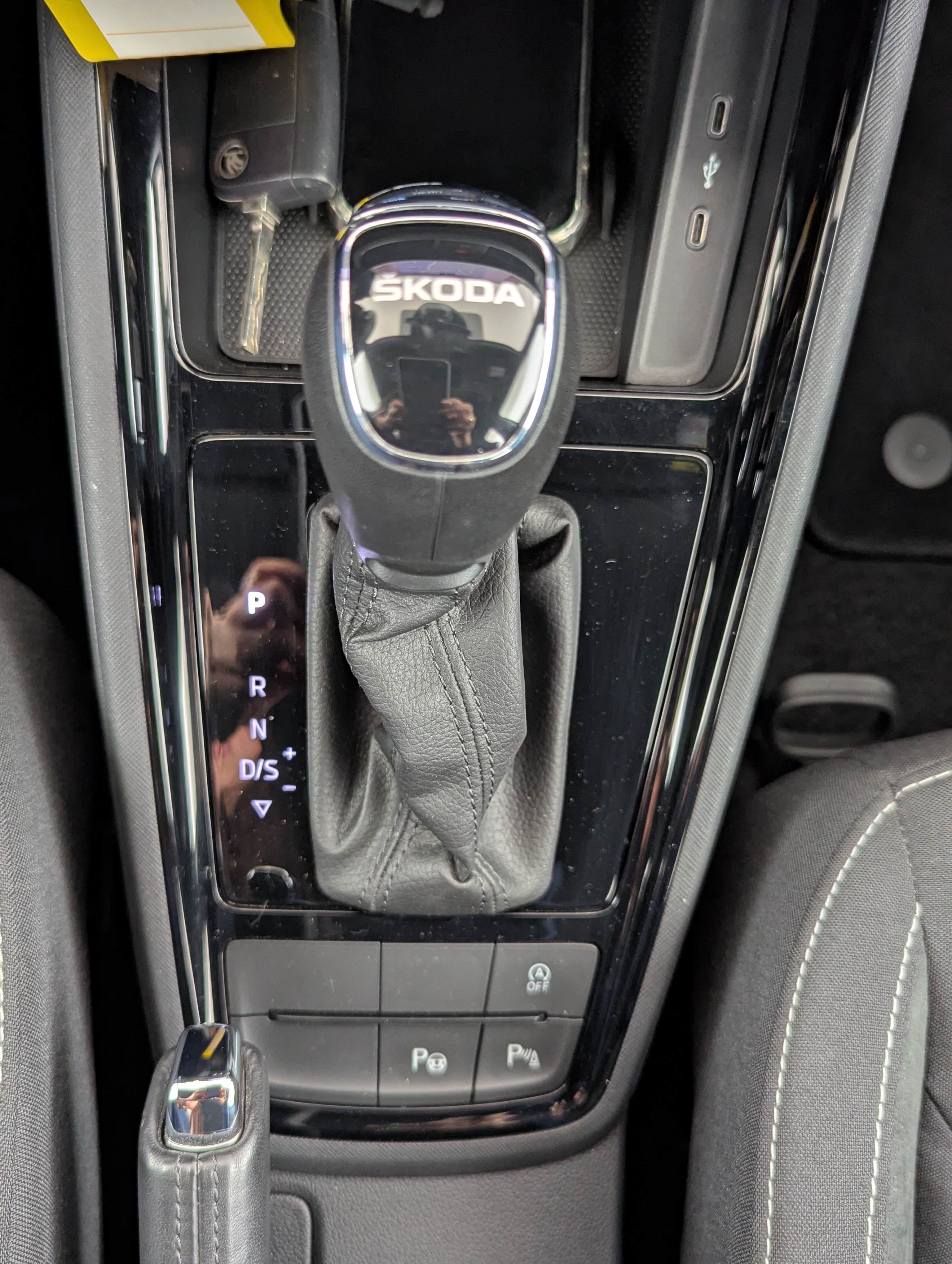 Vehicle image 20
