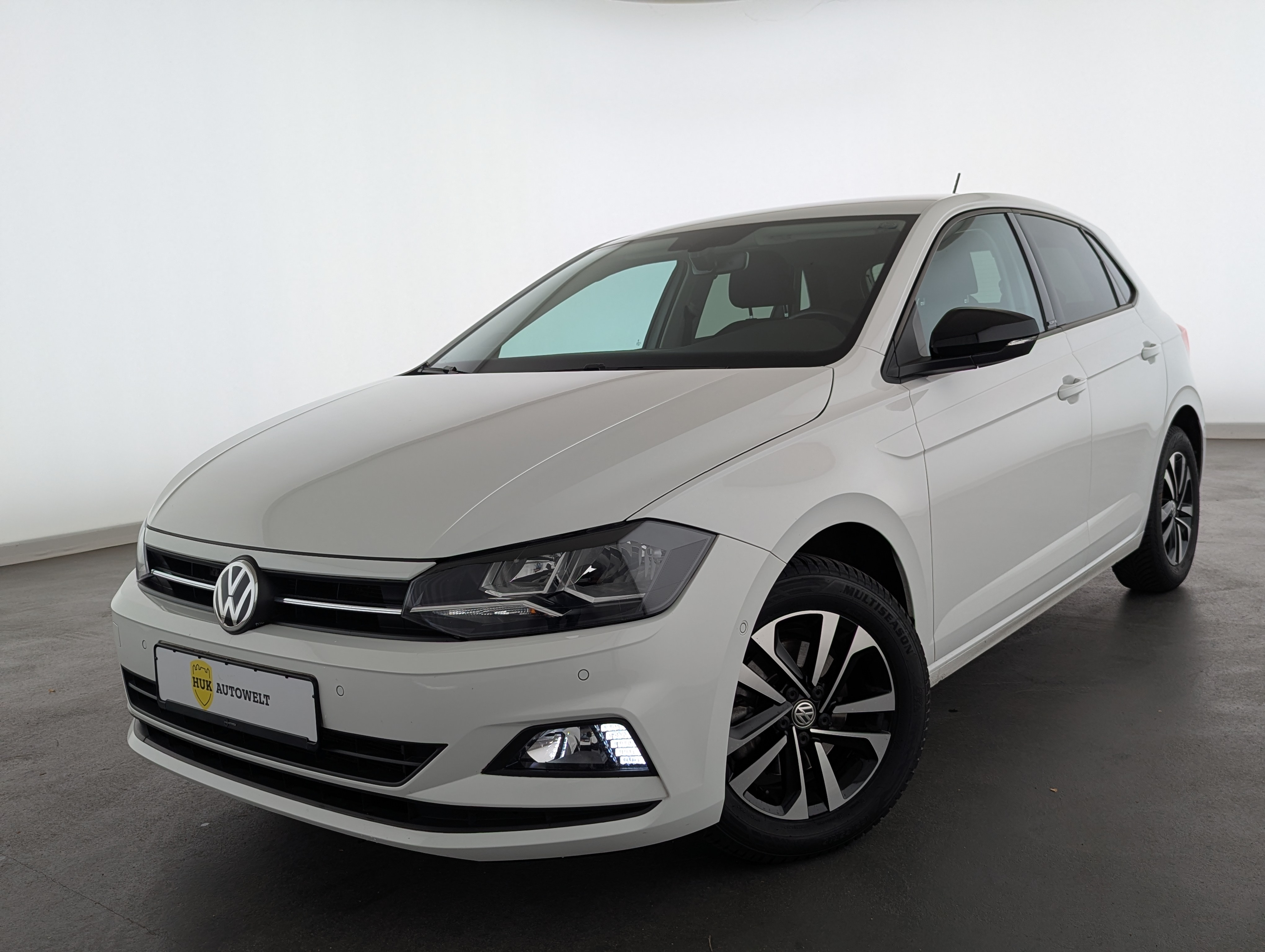 Vehicle image 0