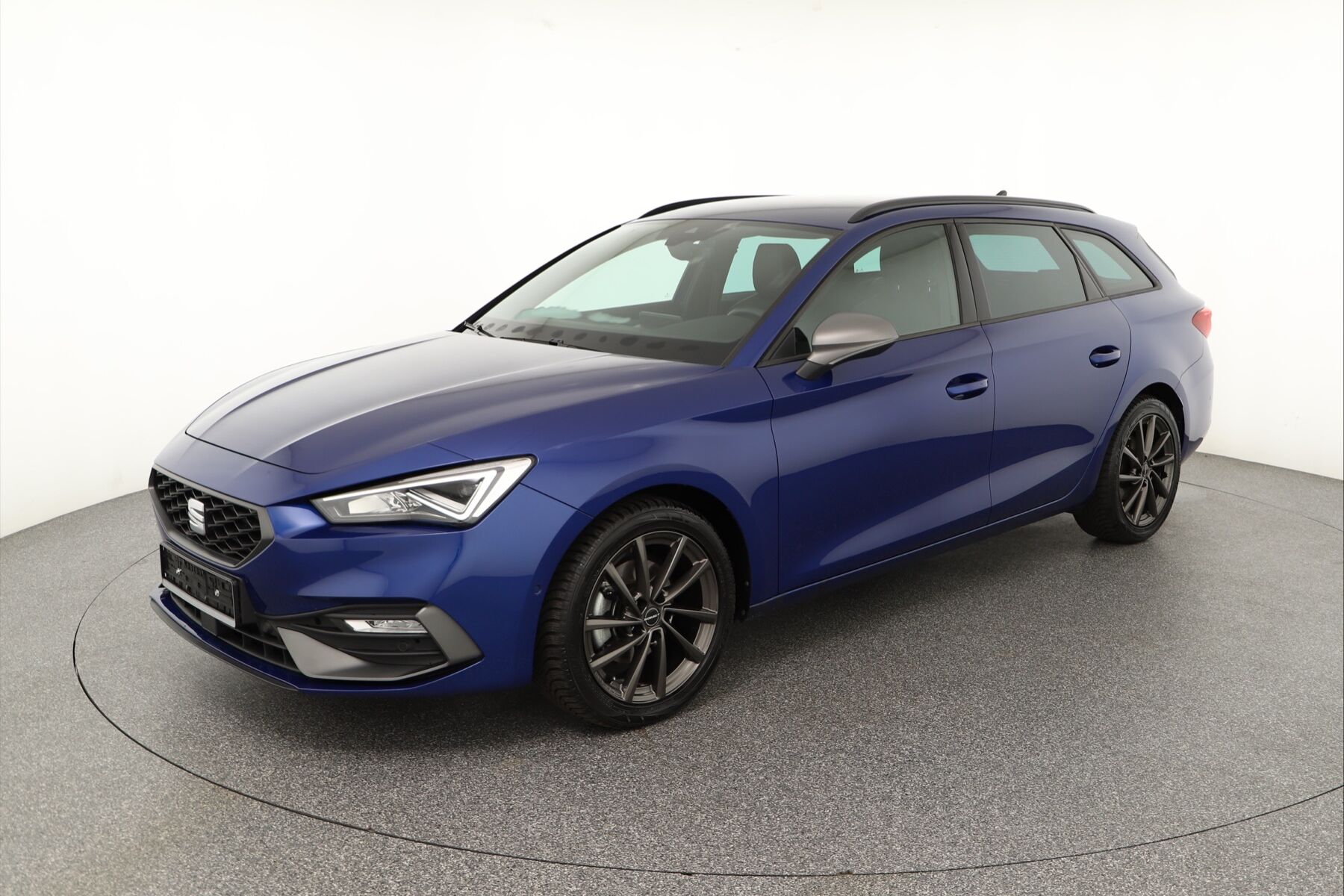 Vehicle image 0