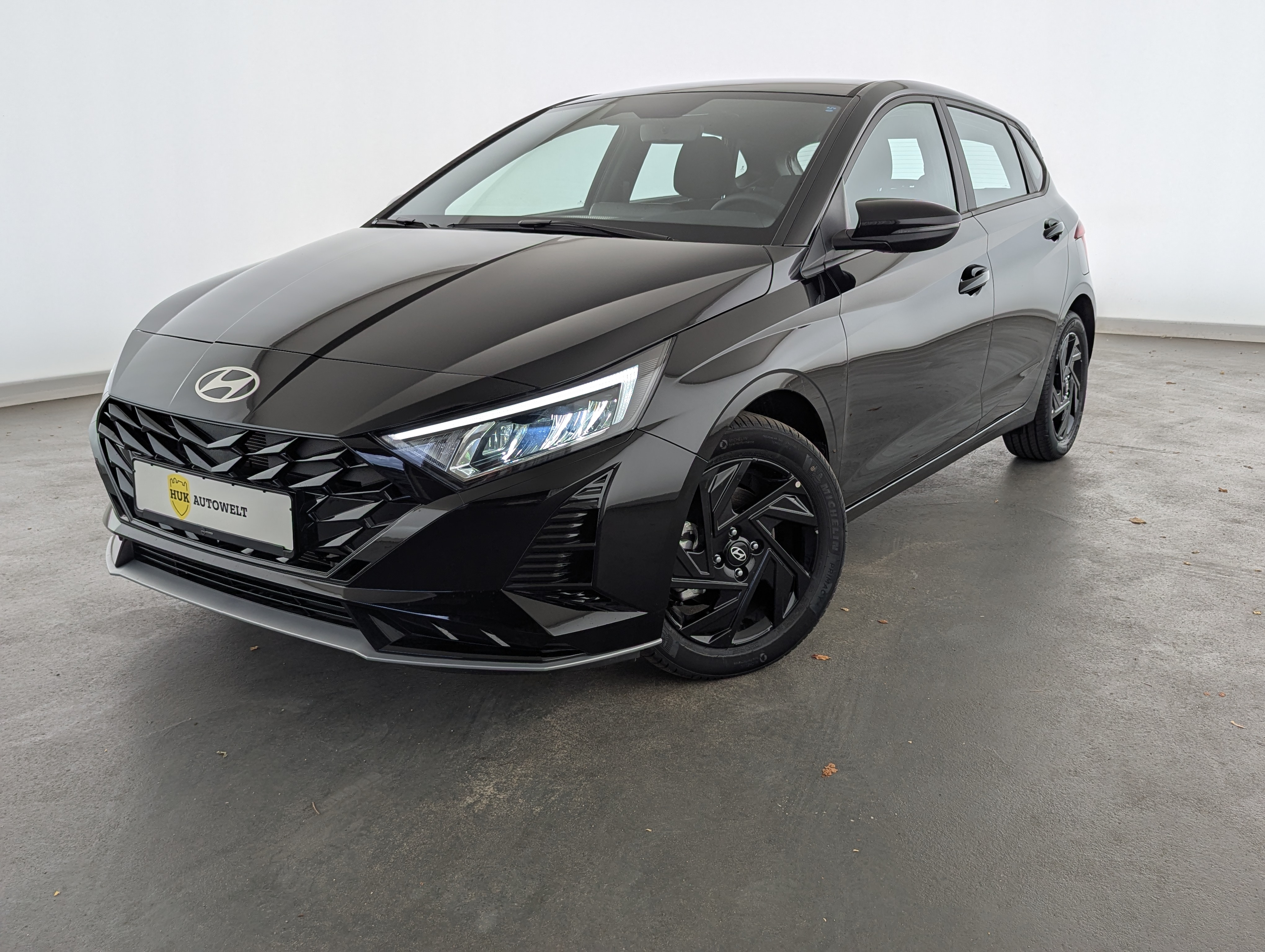 Vehicle image 0