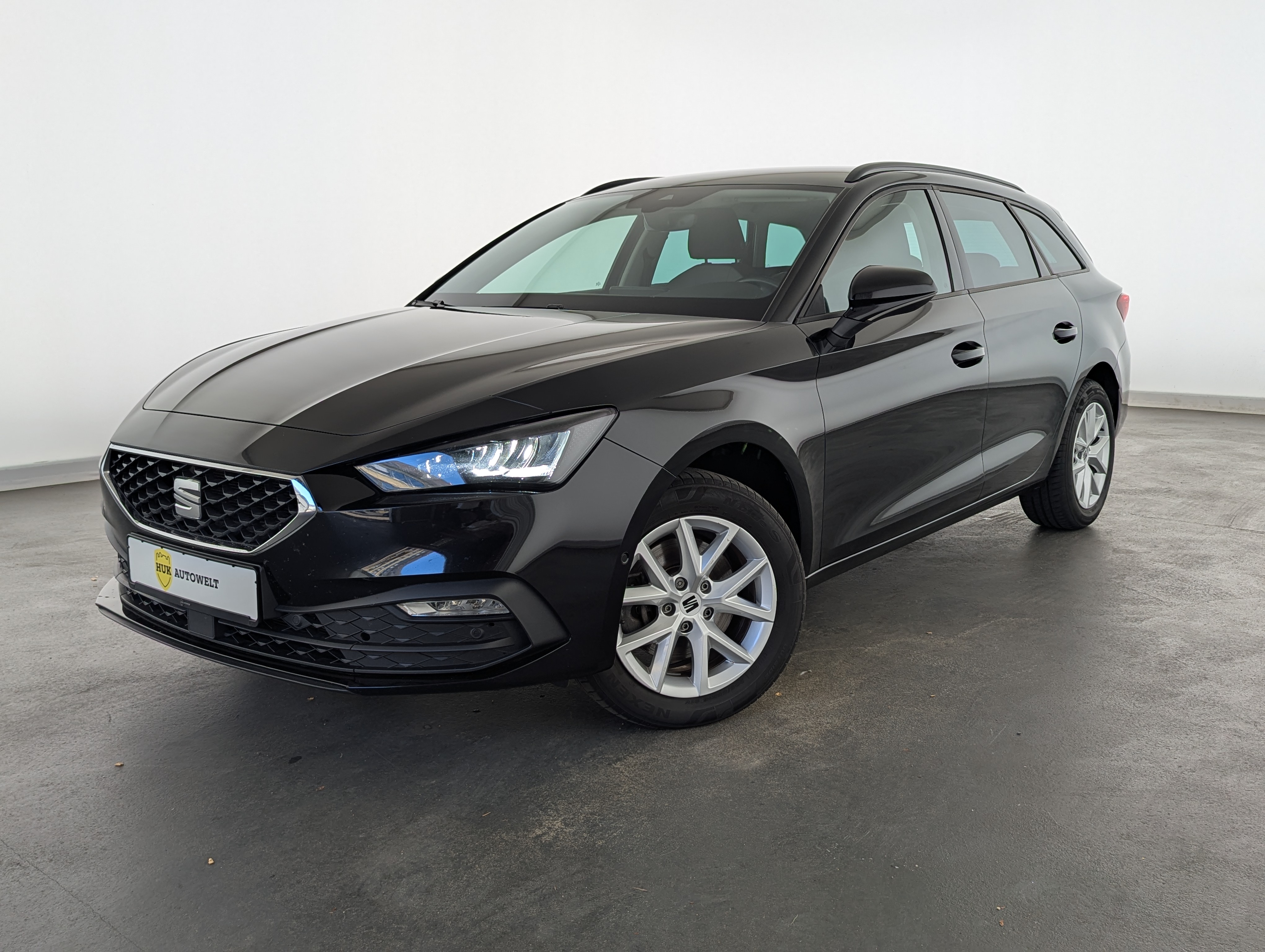 Vehicle image 0