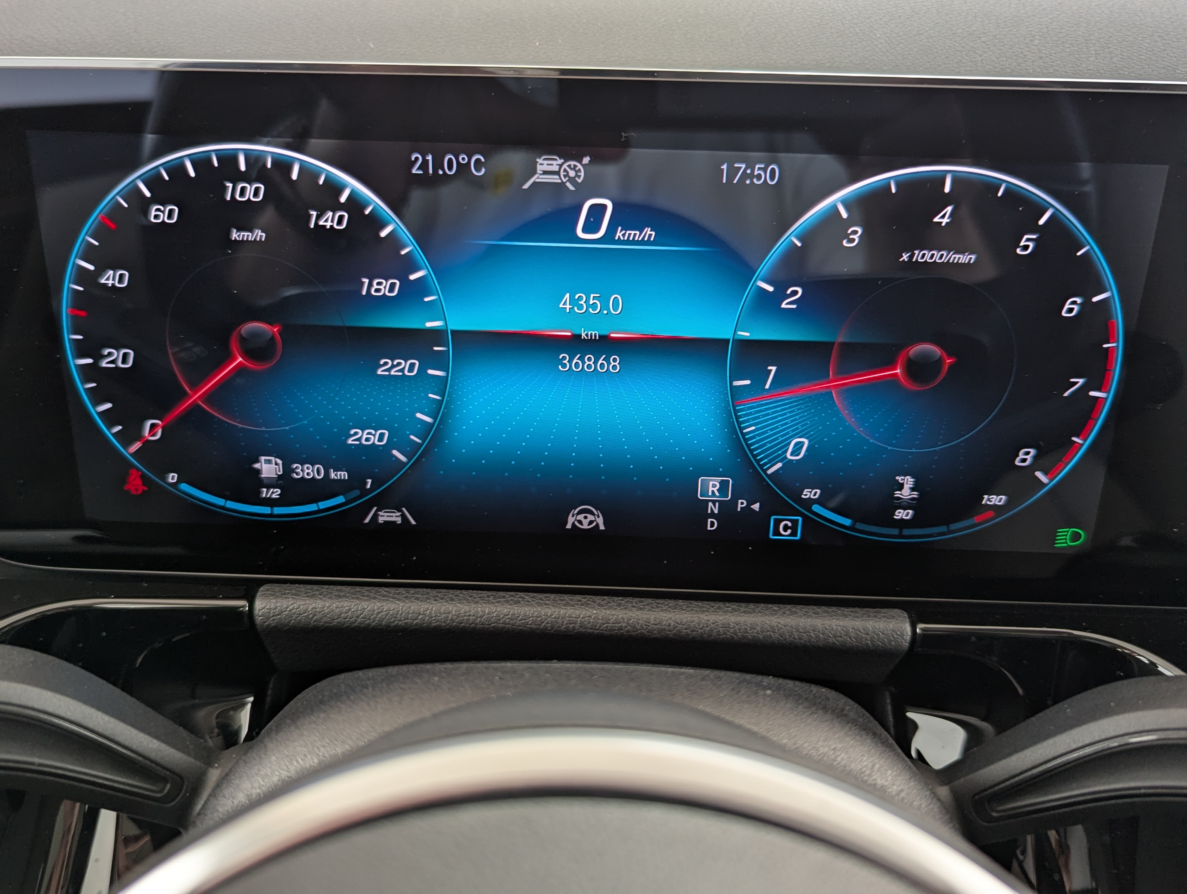 Vehicle image 21