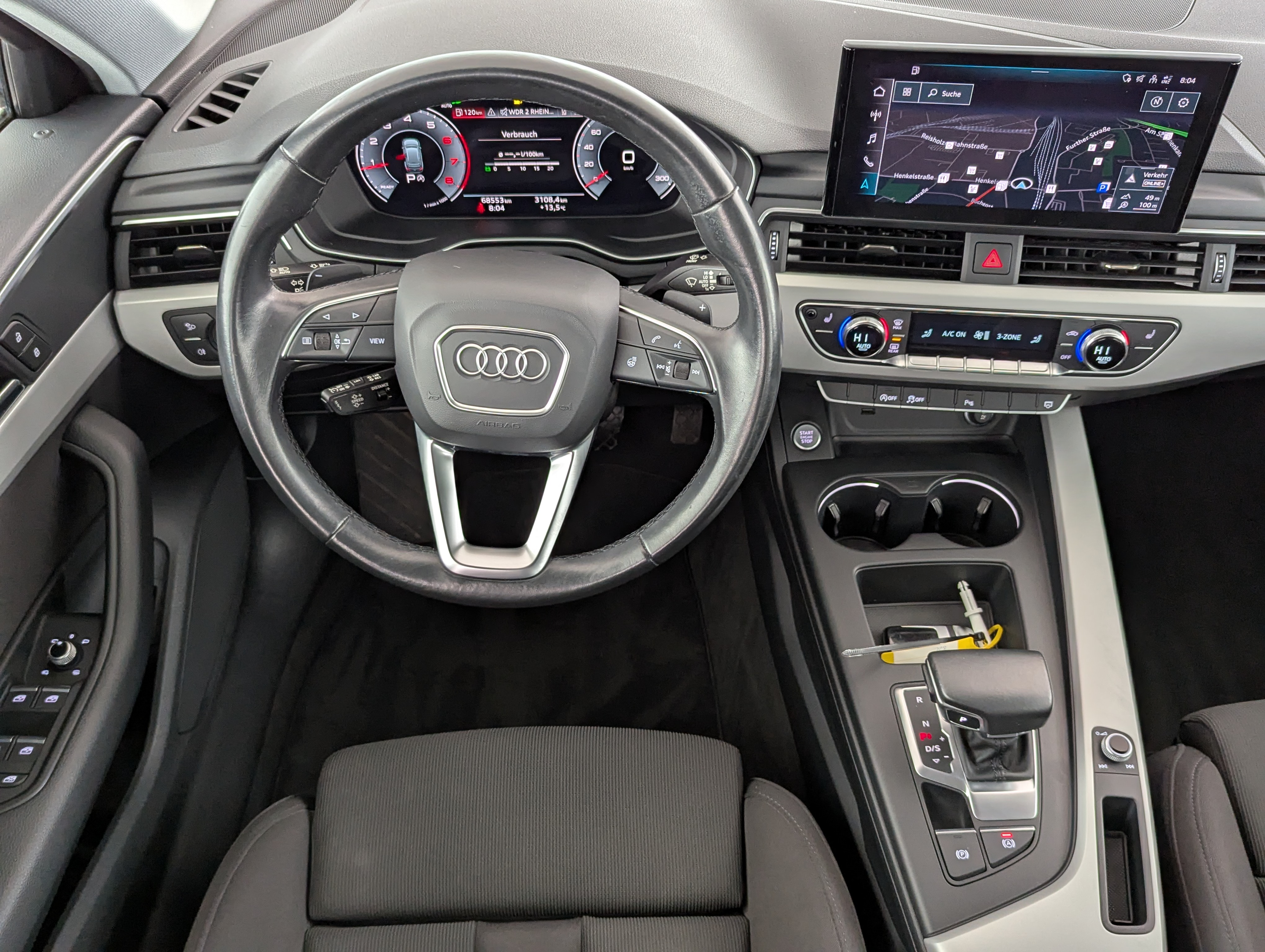 Vehicle image 14