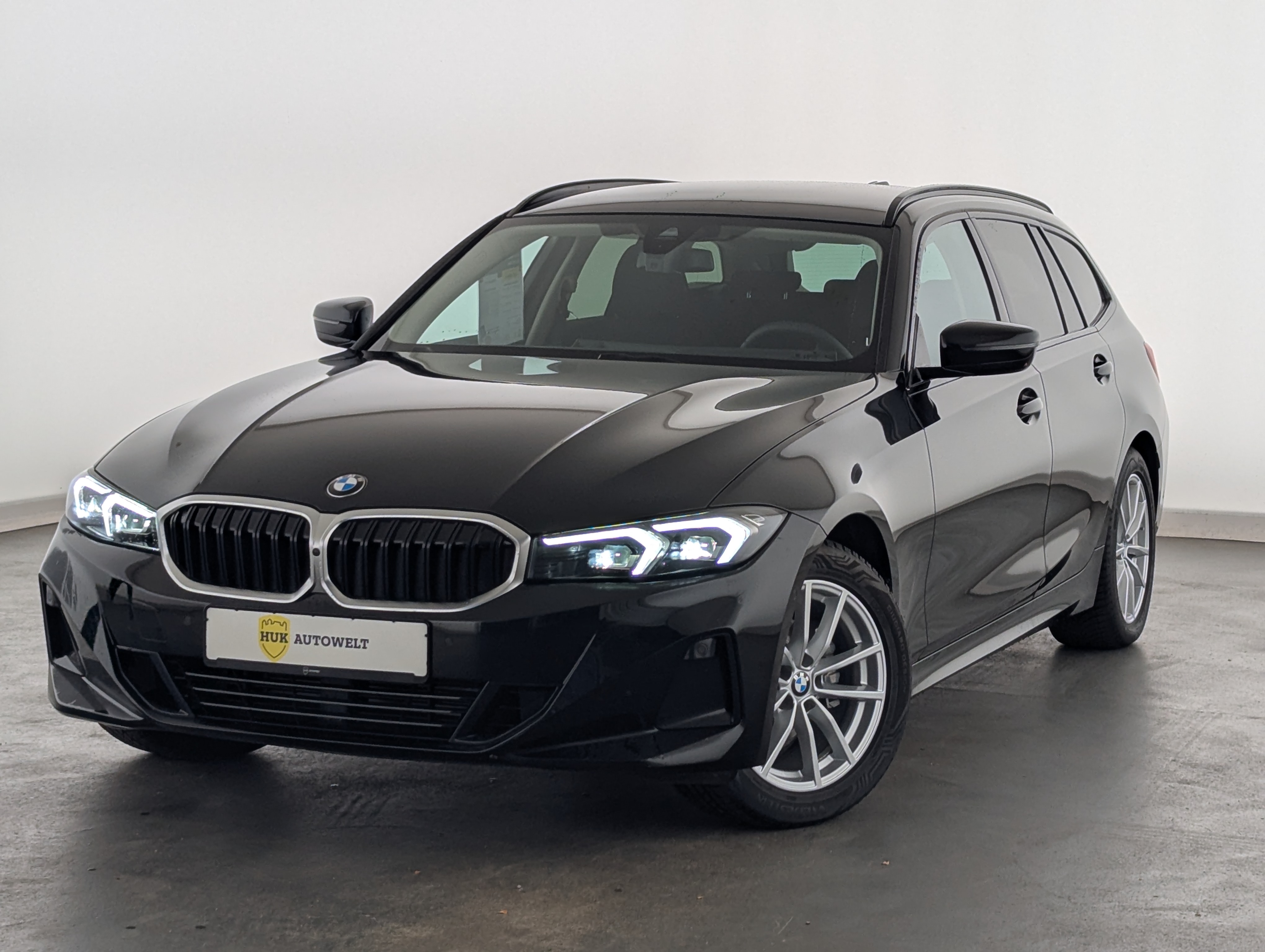 Vehicle image 0