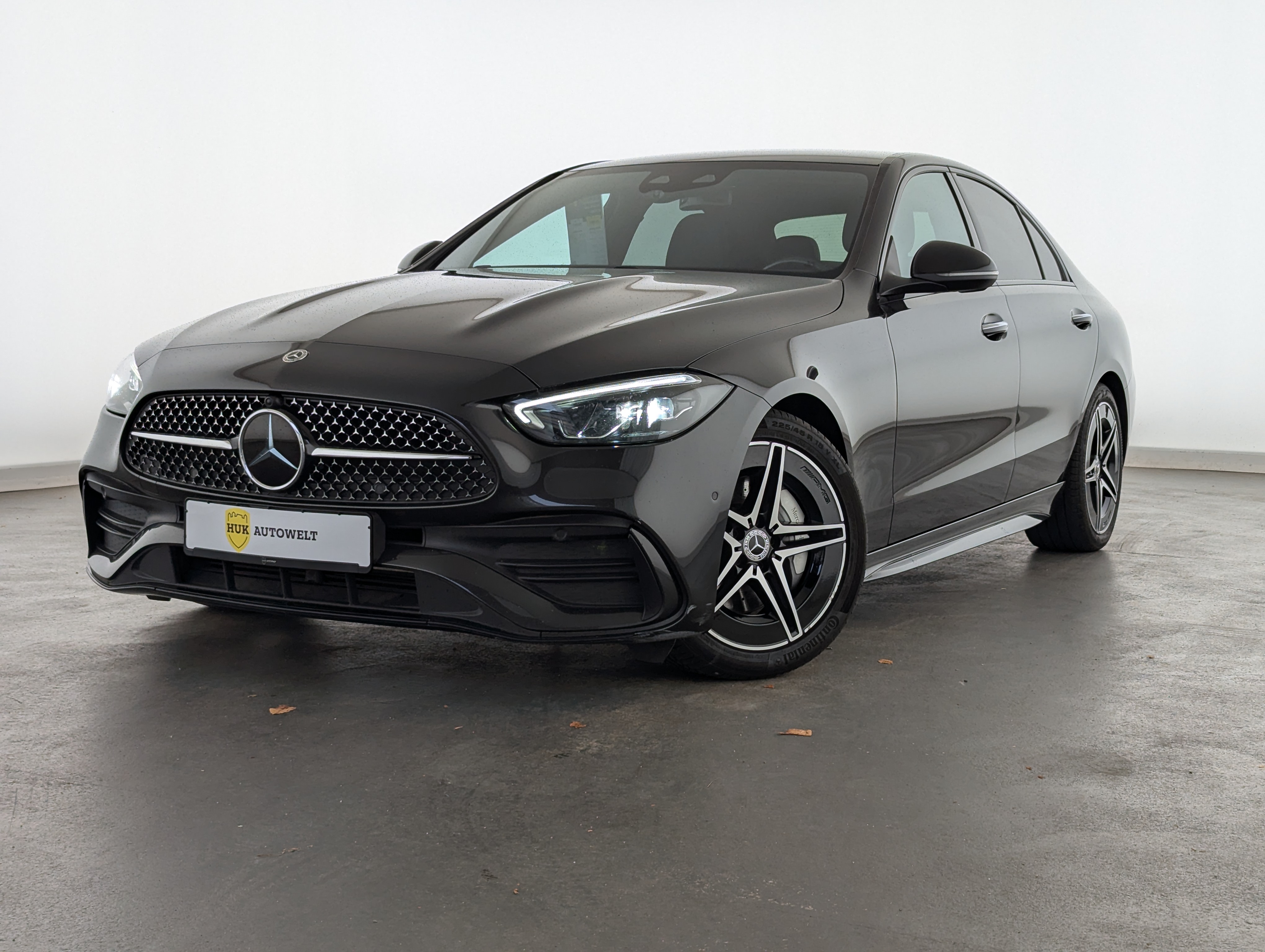 Vehicle image 0