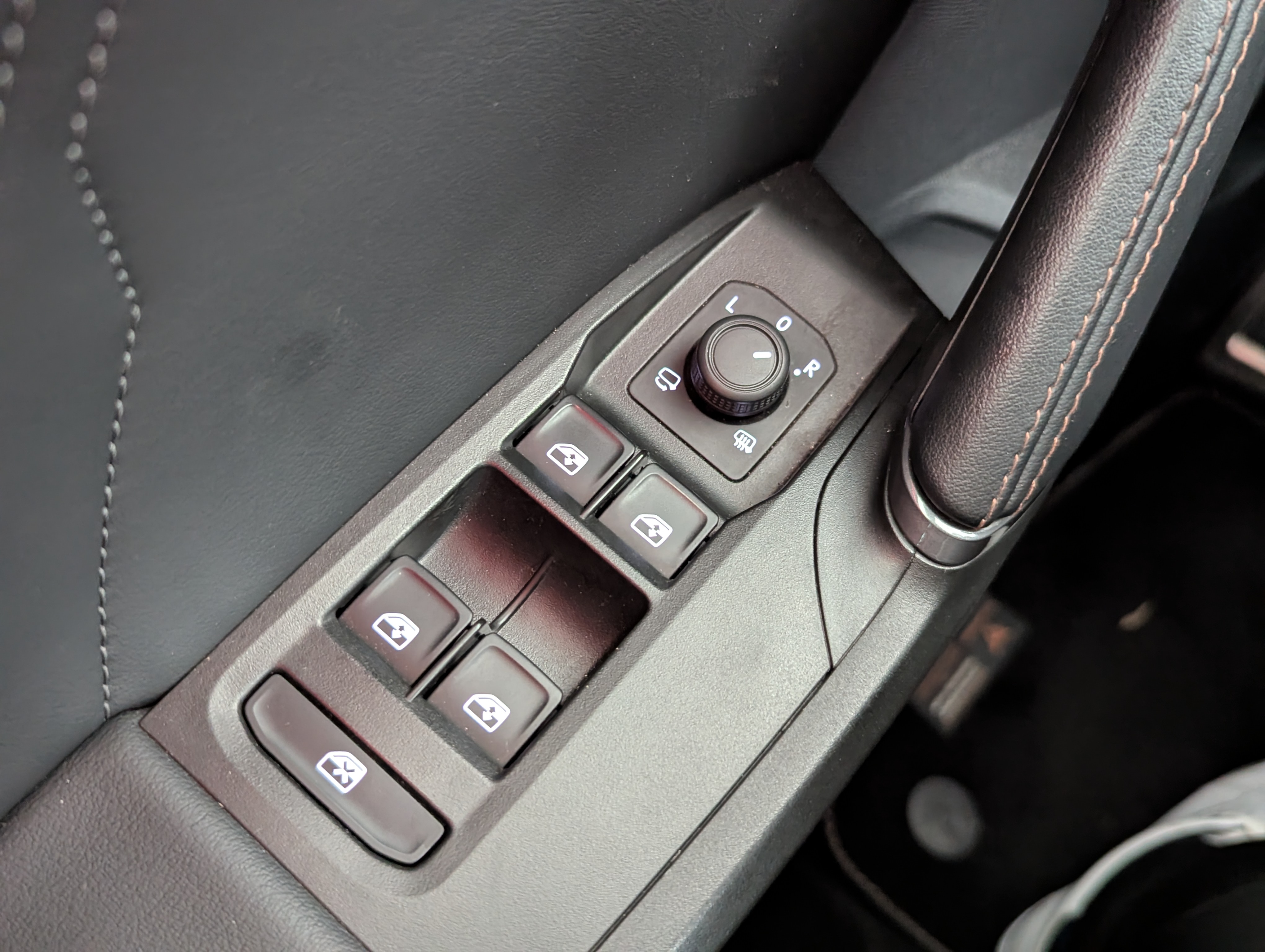 Vehicle image 21