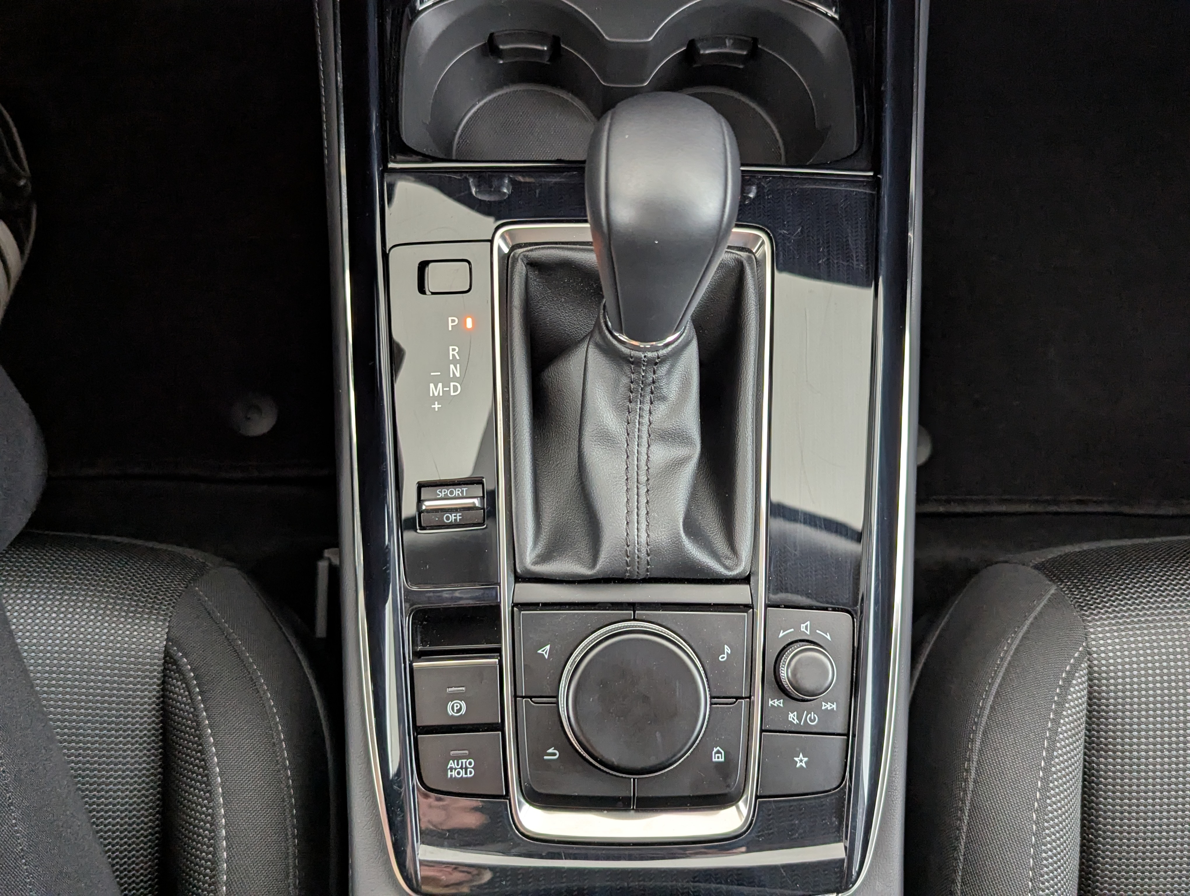 Vehicle image 18