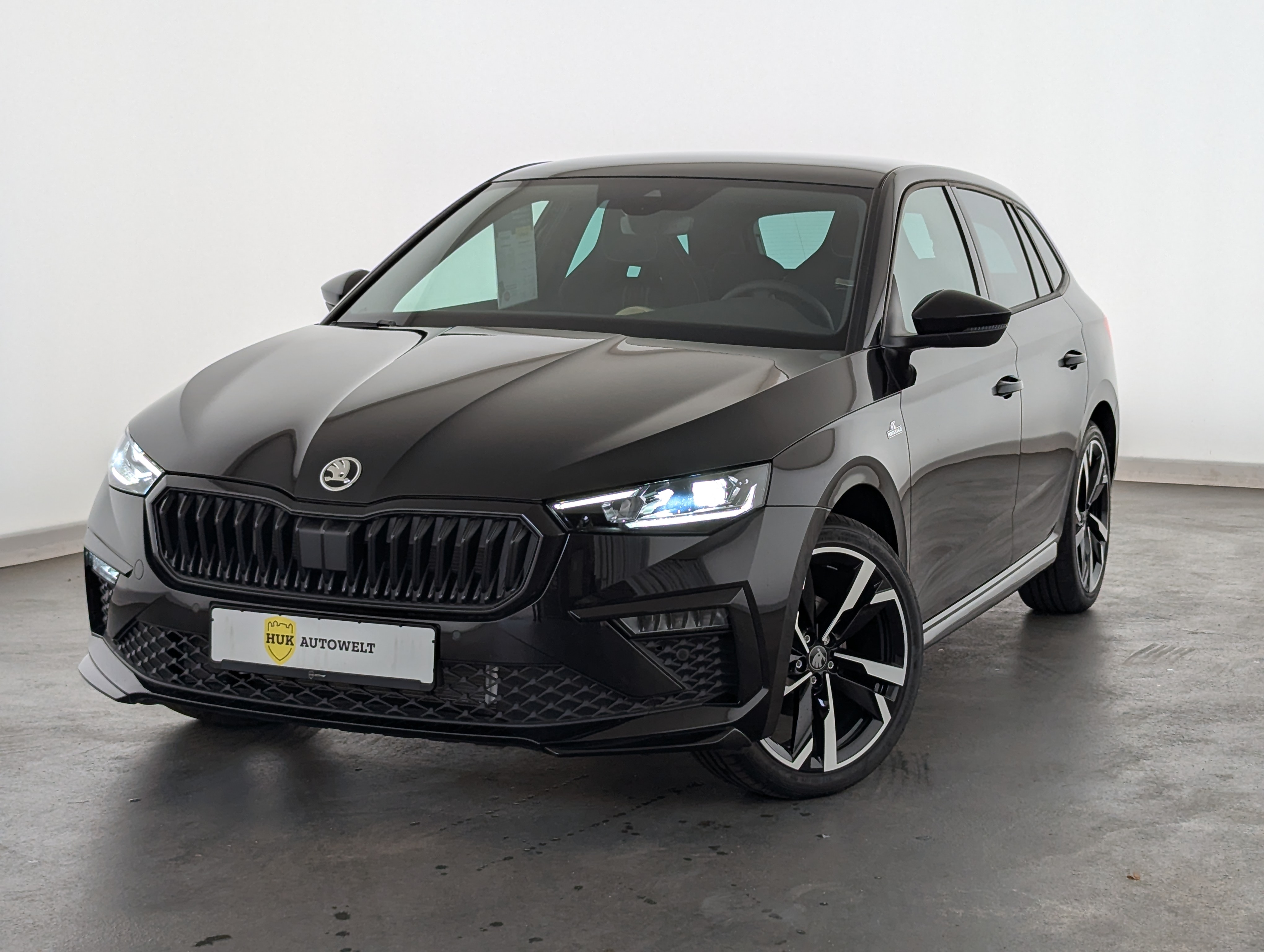 Vehicle image 0